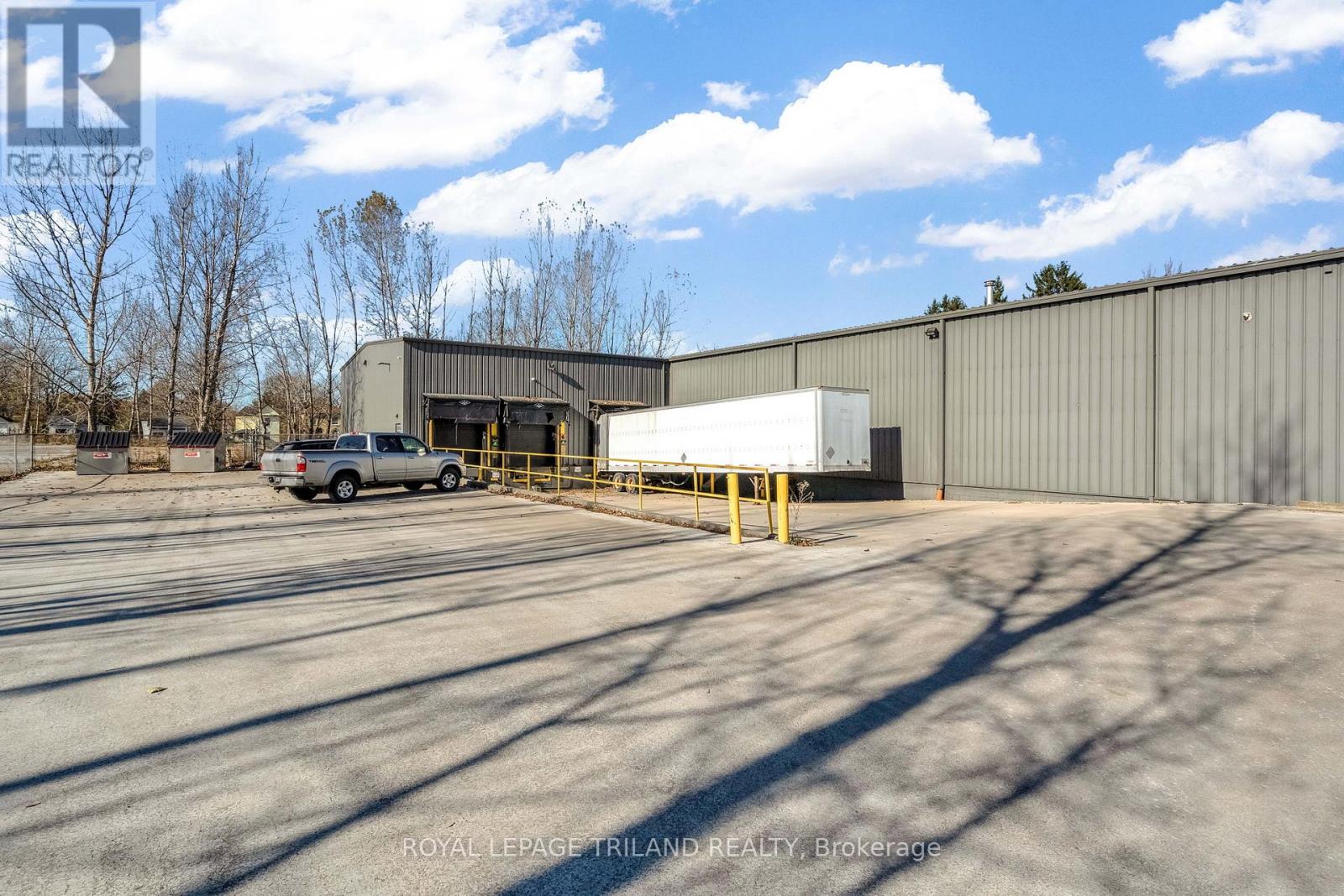 130 Woodworth Avenue S, St. Thomas, Ontario  N5P 3K1 - Photo 12 - X12593164