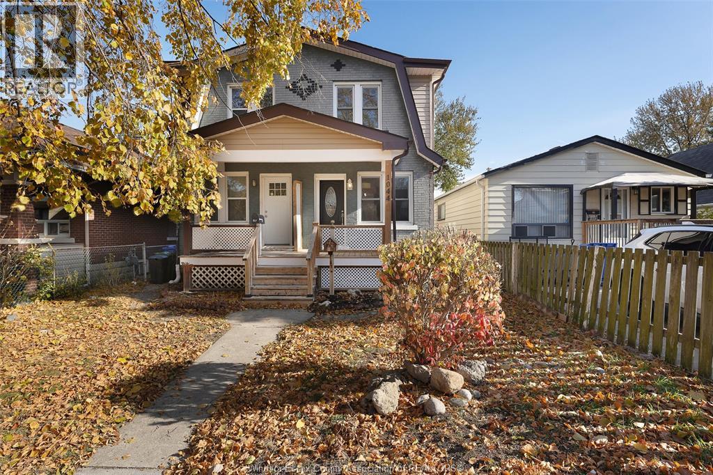 1044 ELM AVENUE, Windsor, Ontario