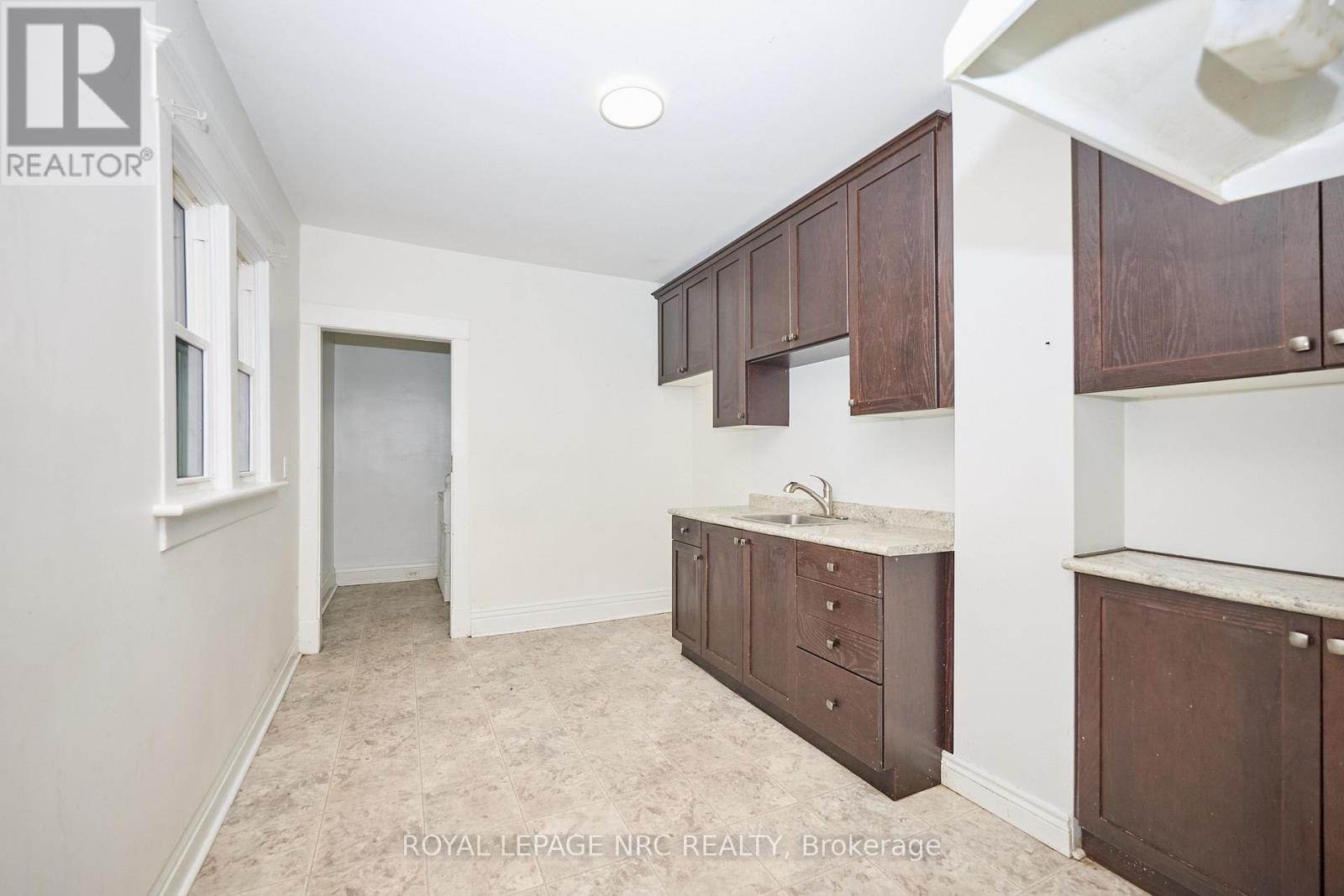 4639 Eastwood Crescent, Niagara Falls, Ontario  L2E 1B2 - Photo 14 - X12593132