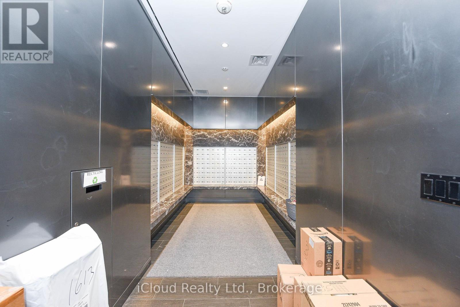 1015 - 576 Front St Street W, Toronto, Ontario M5V 0P8 - Photo 10 - C12591638