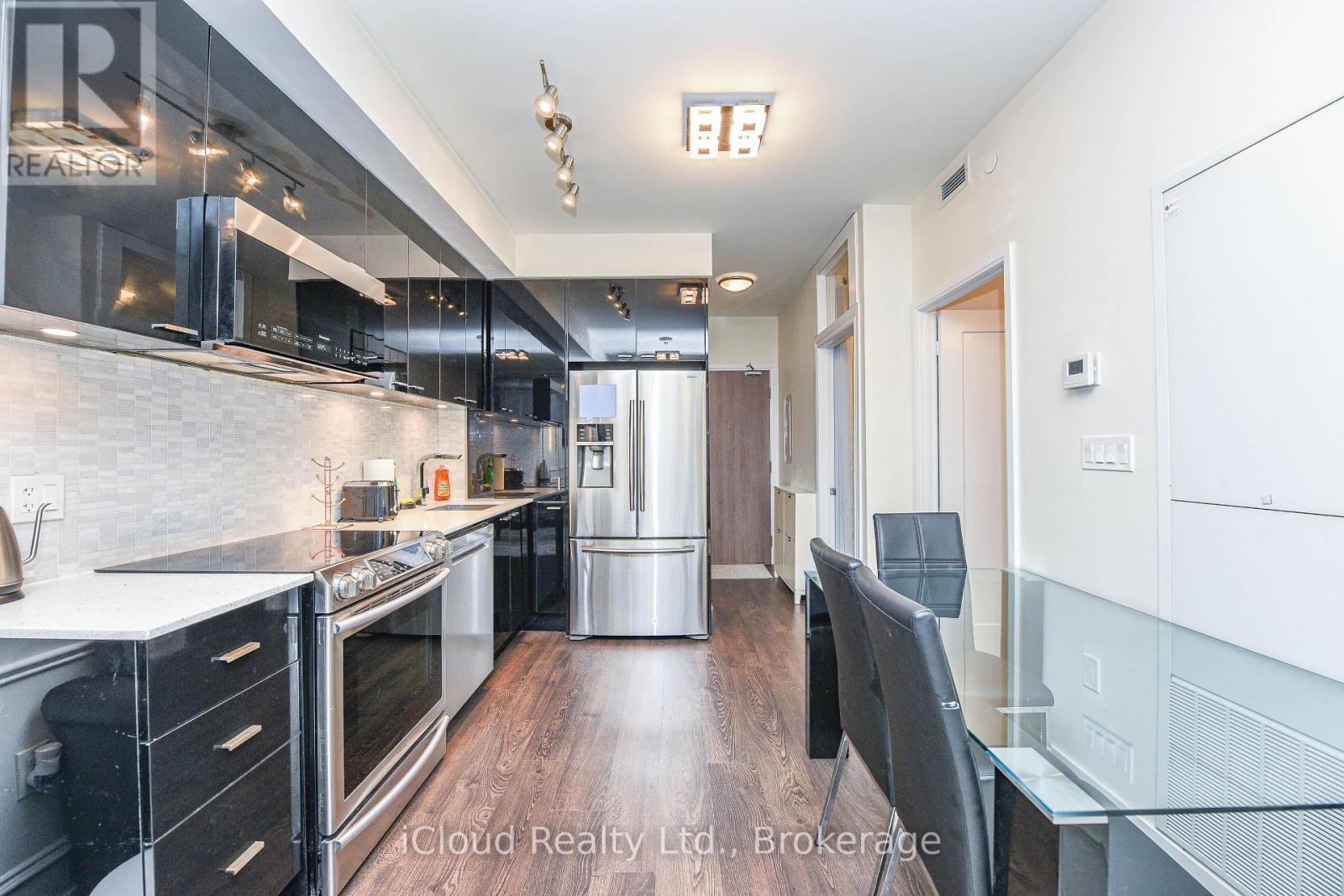 1015 - 576 Front St Street W, Toronto, Ontario M5V 0P8 - Photo 40 - C12591638