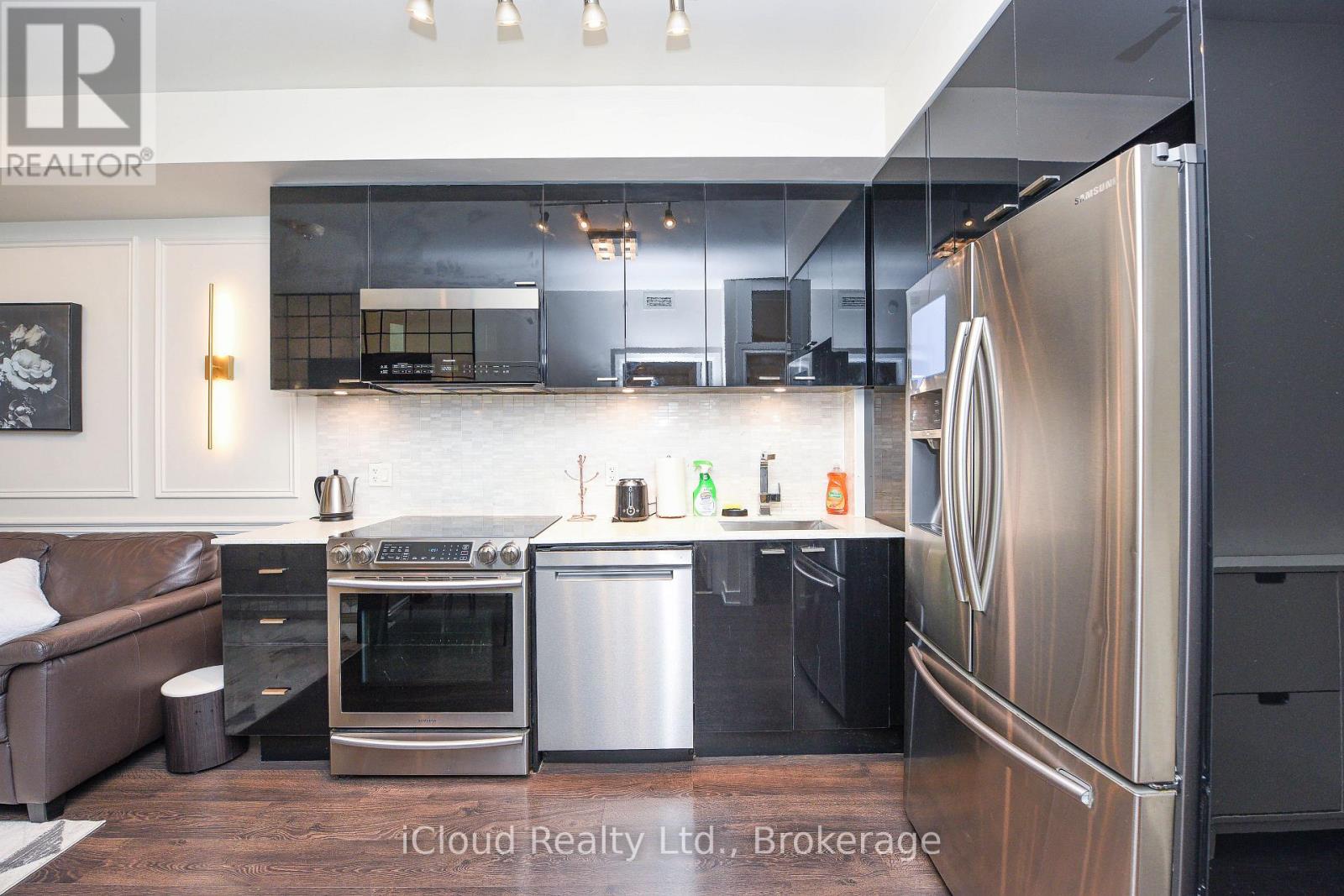 1015 - 576 Front St Street W, Toronto, Ontario M5V 0P8 - Photo 45 - C12591638