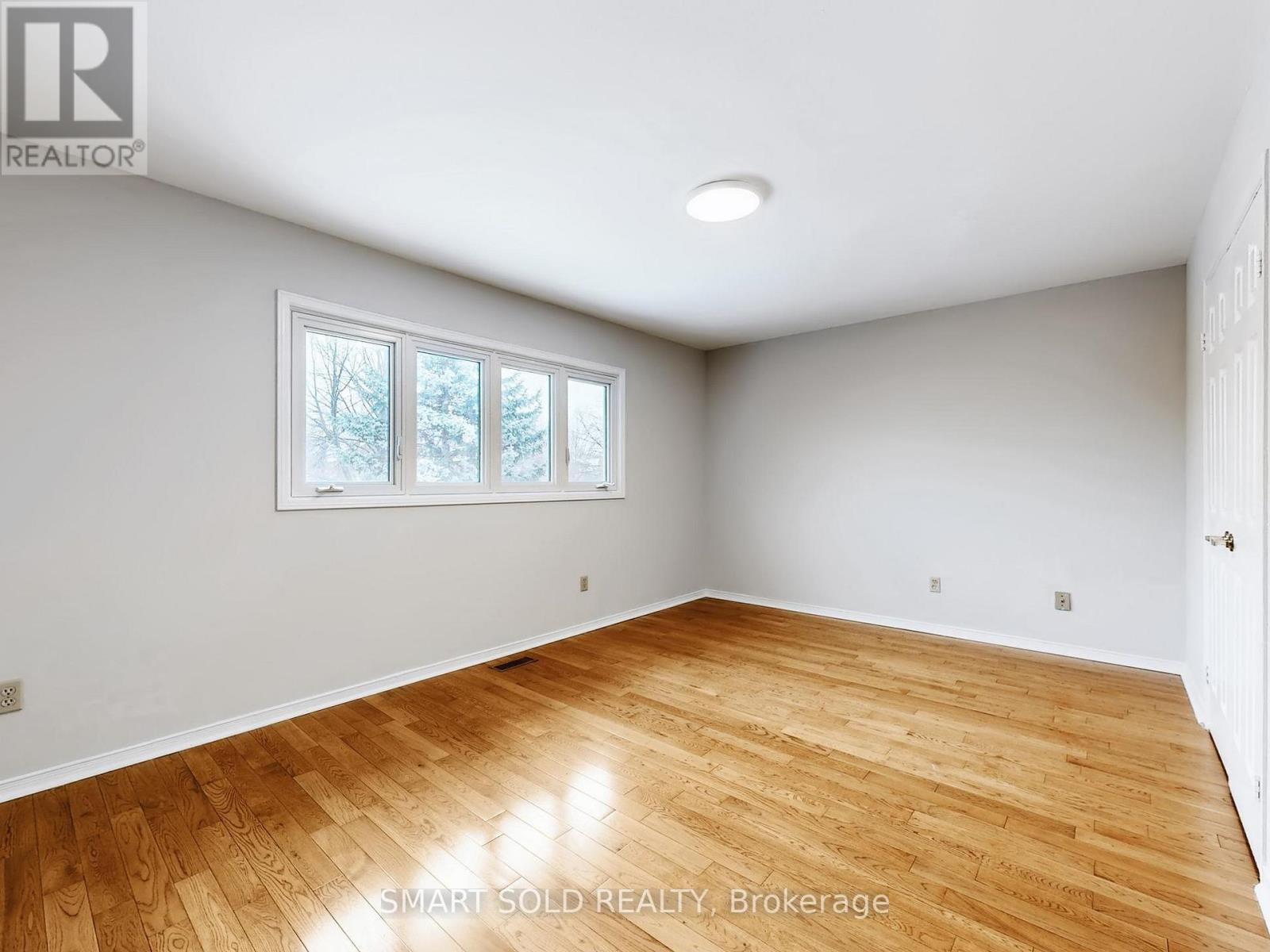 44 Castleridge Drive, Richmond Hill, Ontario L4B 1P8 - Photo 24 - N12592866