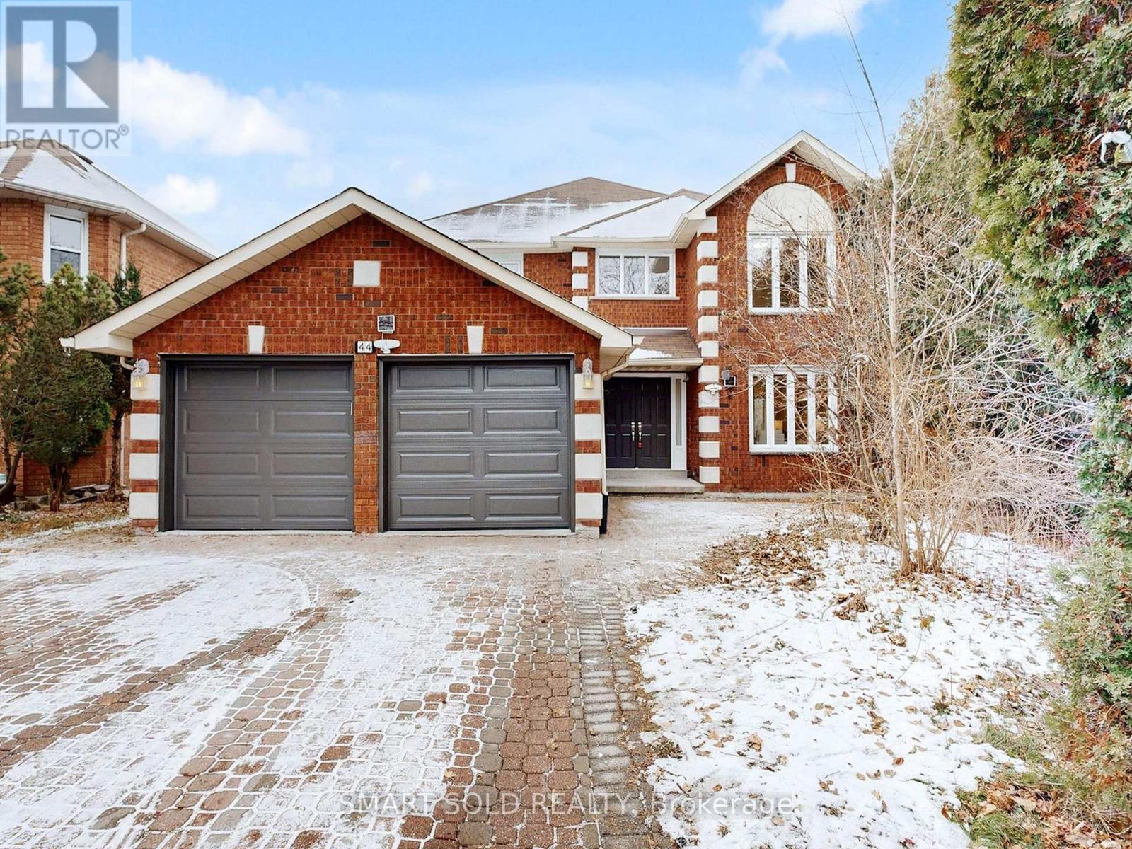 44 Castleridge Drive, Richmond Hill, Ontario L4B 1P8 - Photo 35 - N12592866