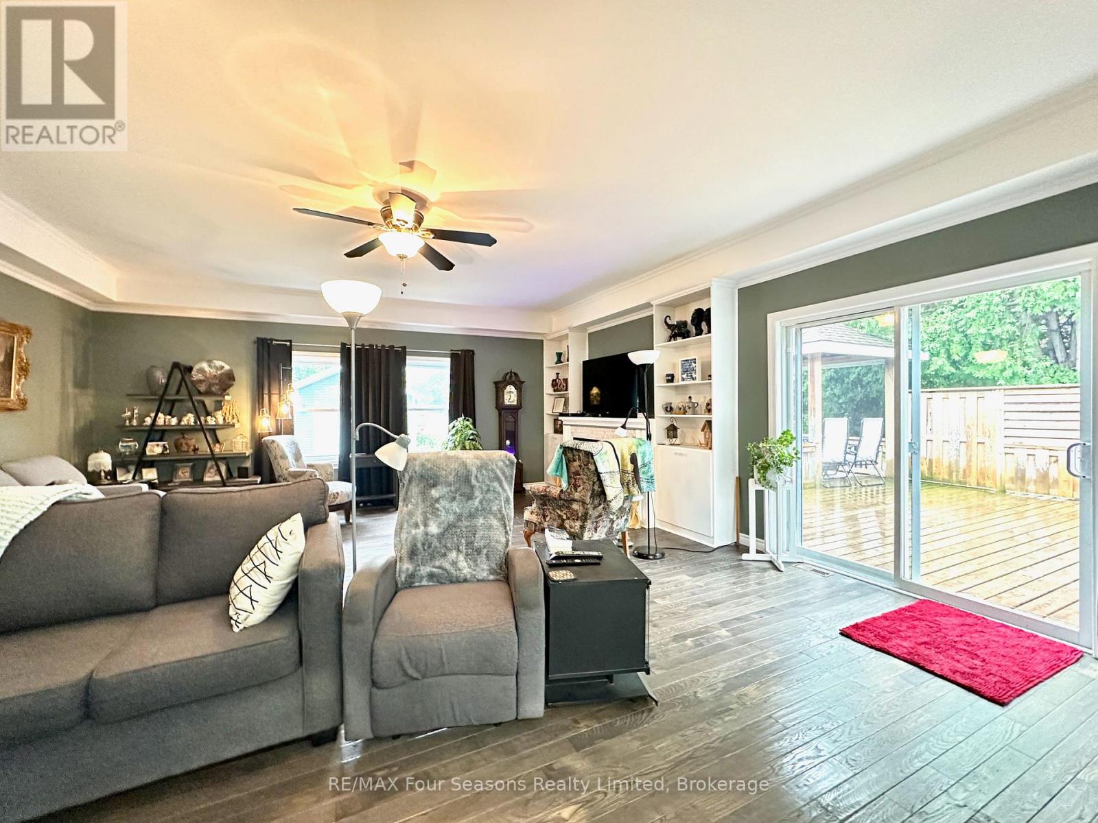 225 Christopher Street, Clearview, Ontario  L0M 1S0 - Photo 14 - S12593126