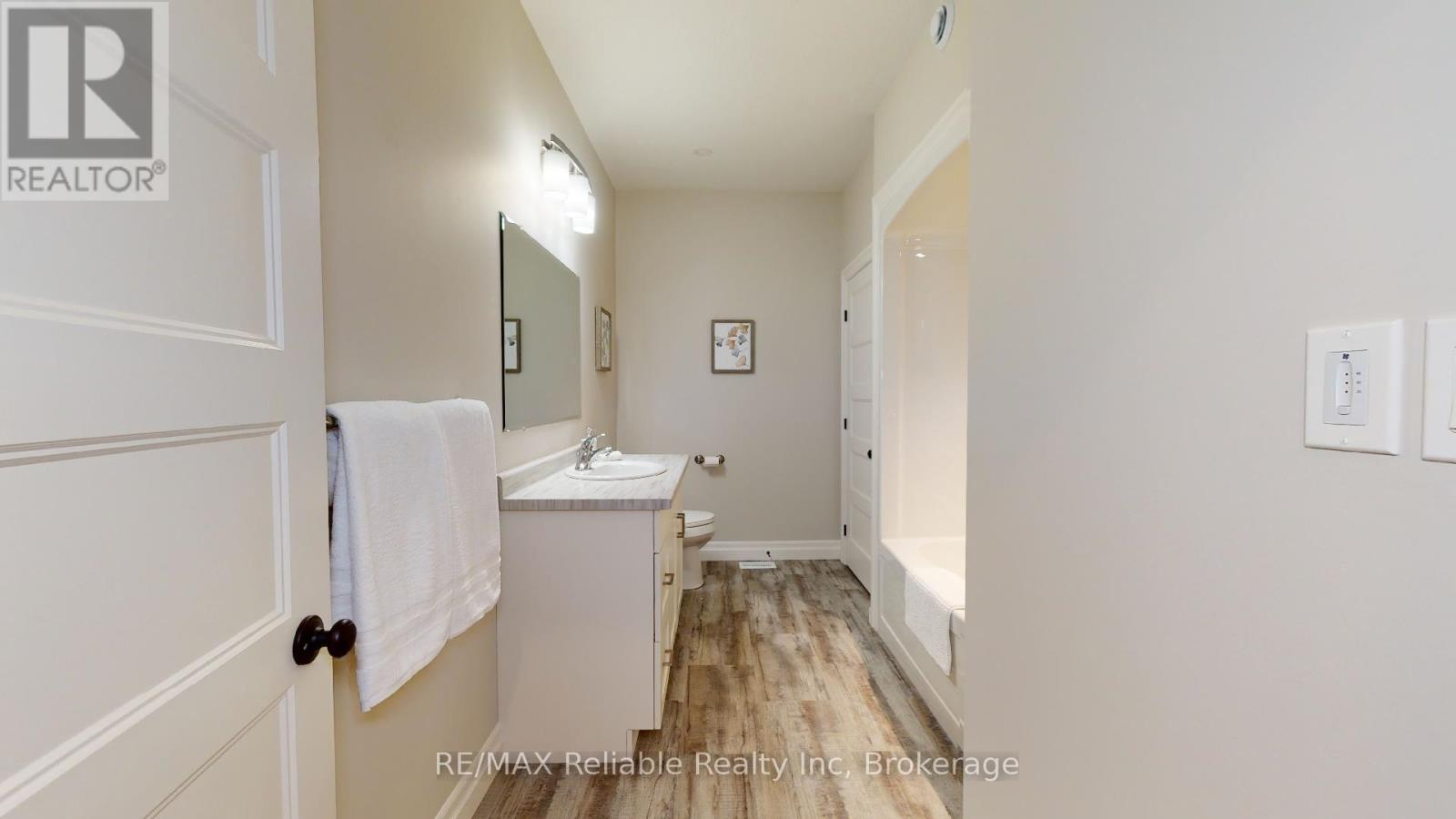 7 Thimbleweed Drive, Bluewater, Ontario  N0M 1G0 - Photo 22 - X12593162