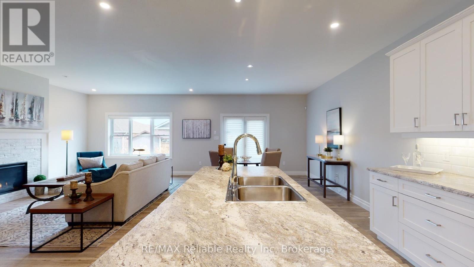 7 Thimbleweed Drive, Bluewater, Ontario  N0M 1G0 - Photo 8 - X12593162