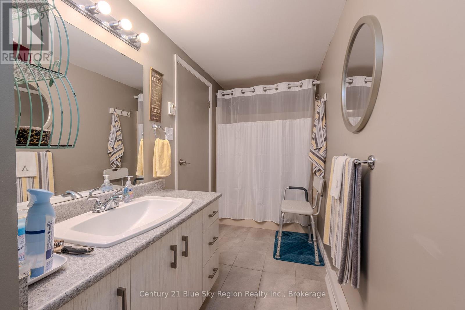 502 - 955 Stockdale Road, North Bay, Ontario P1B 9G3 - Photo 21 - X12590040