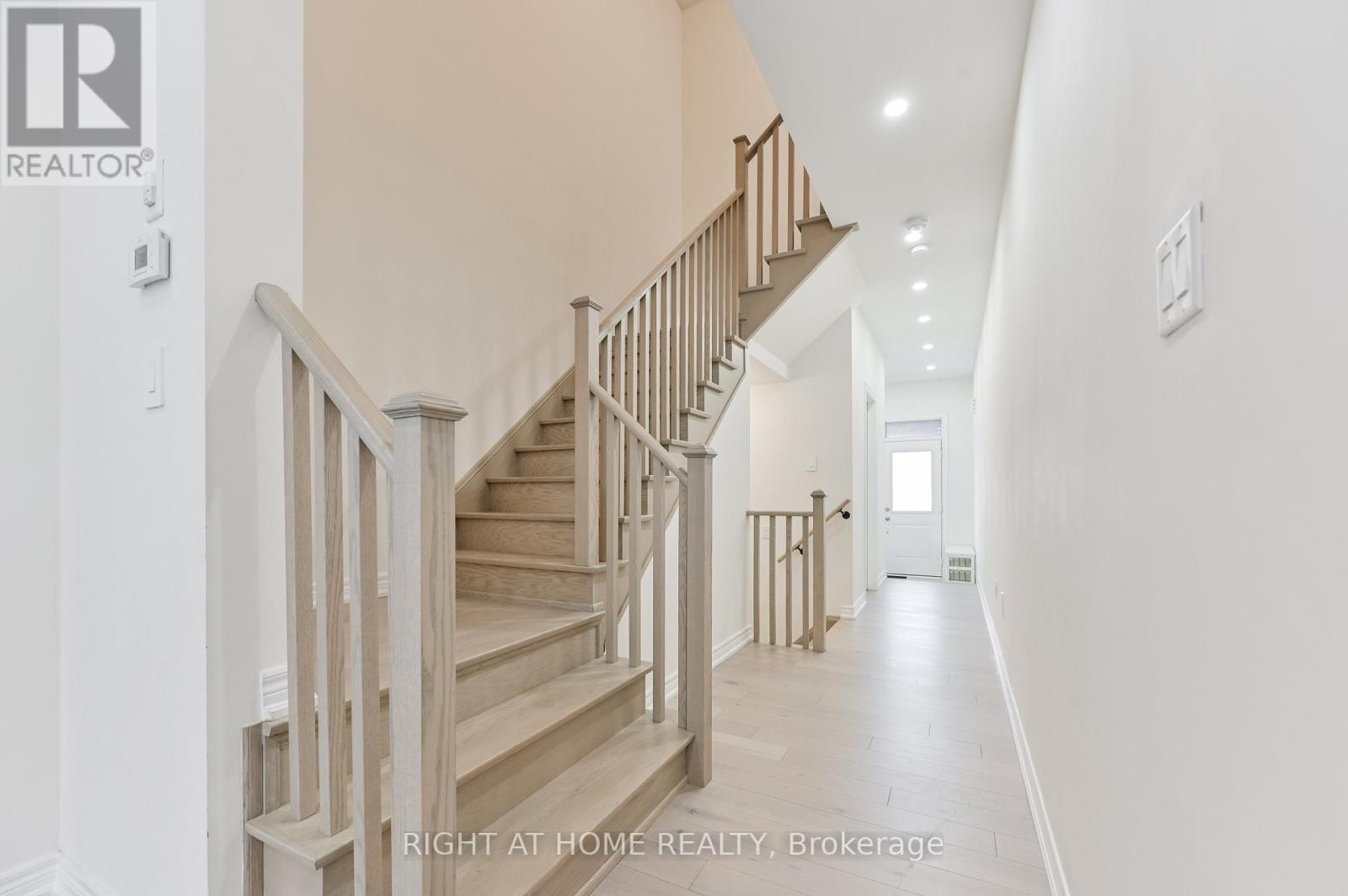 80 Conarty Crescent, Whitby, Ontario  L1P 0L4 - Photo 13 - E12593112