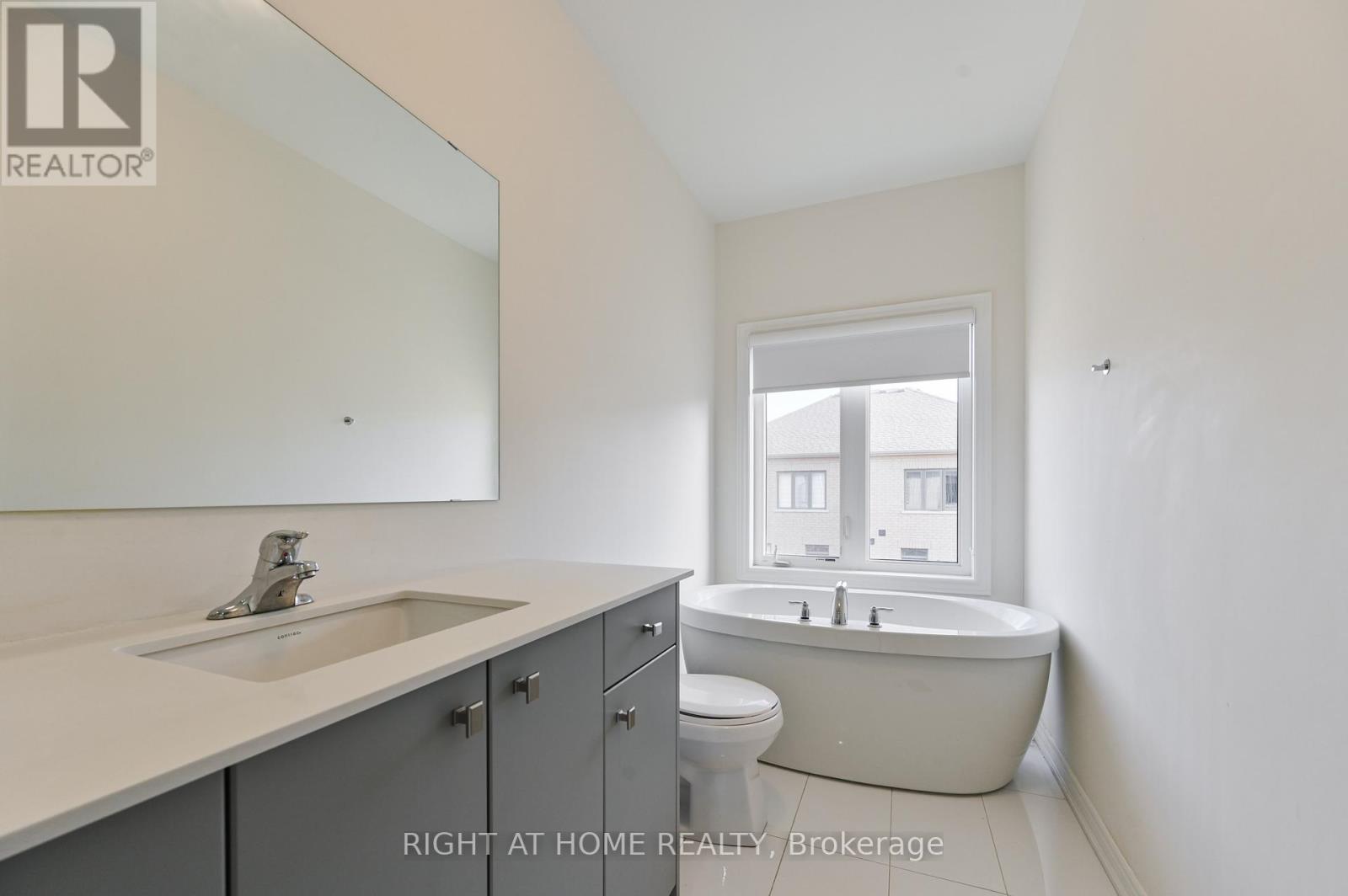 80 Conarty Crescent, Whitby, Ontario  L1P 0L4 - Photo 18 - E12593112