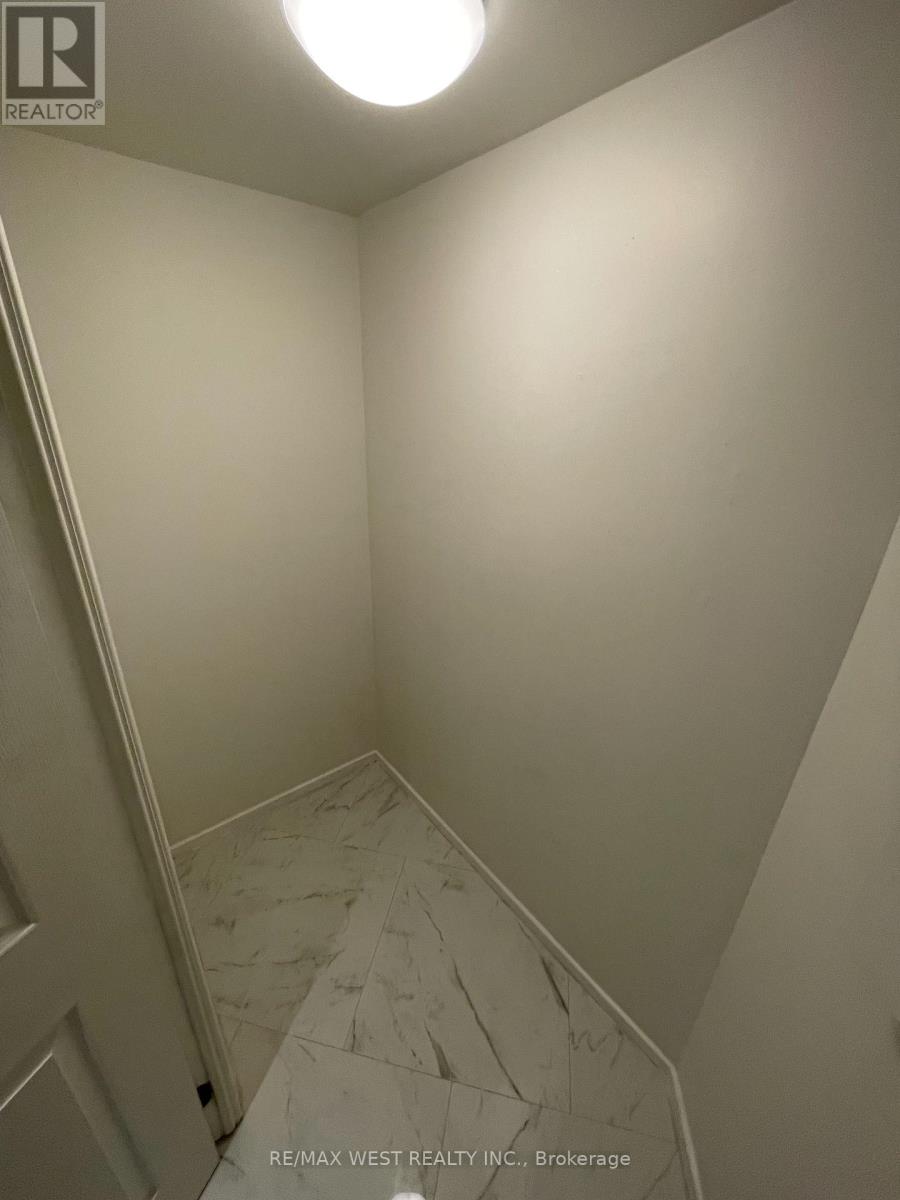 1027 - 77 Maitland Place, Toronto, Ontario  M4Y 2V6 - Photo 23 - C12590208