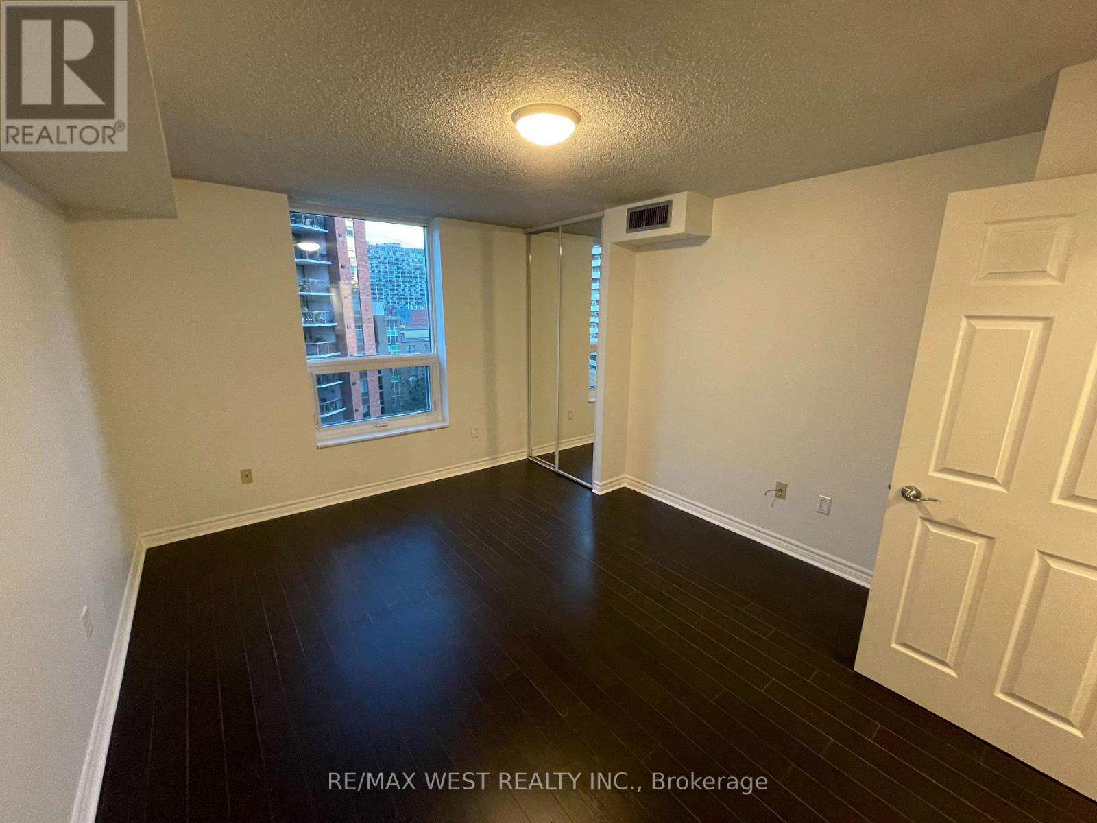 1027 - 77 Maitland Place, Toronto, Ontario  M4Y 2V6 - Photo 20 - C12590208