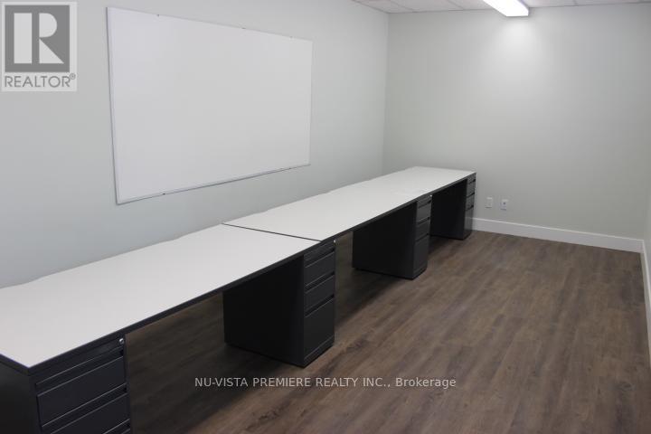 247 Main Street, Southwest Middlesex (Glencoe), Ontario  N0L 1M0 - Photo 12 - X12203614