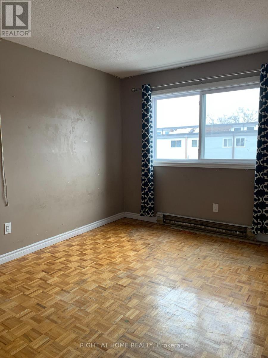 129 Milestone Crescent, Aurora, Ontario  L4G 3M2 - Photo 11 - N12593136