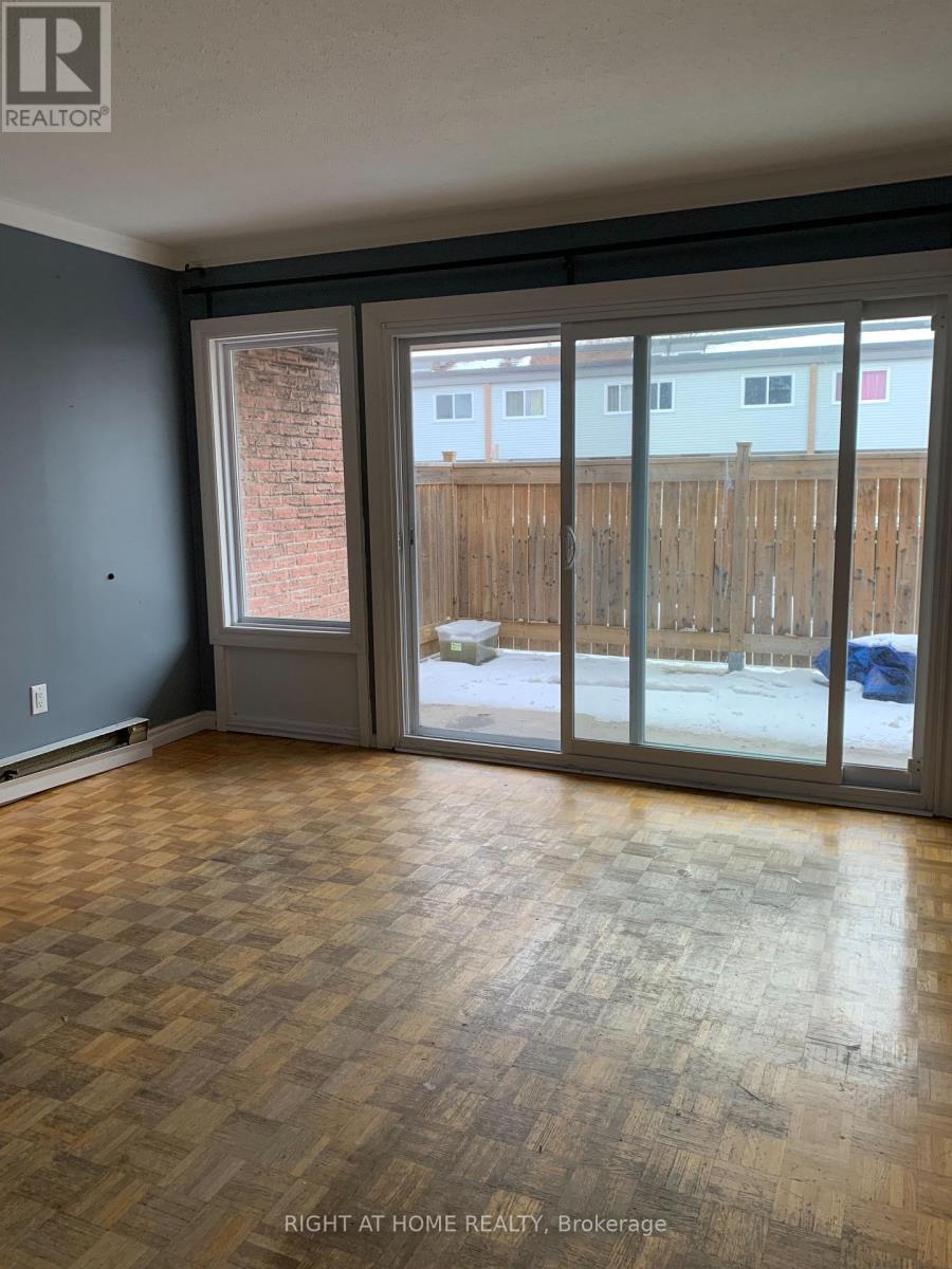 129 Milestone Crescent, Aurora, Ontario  L4G 3M2 - Photo 3 - N12593136