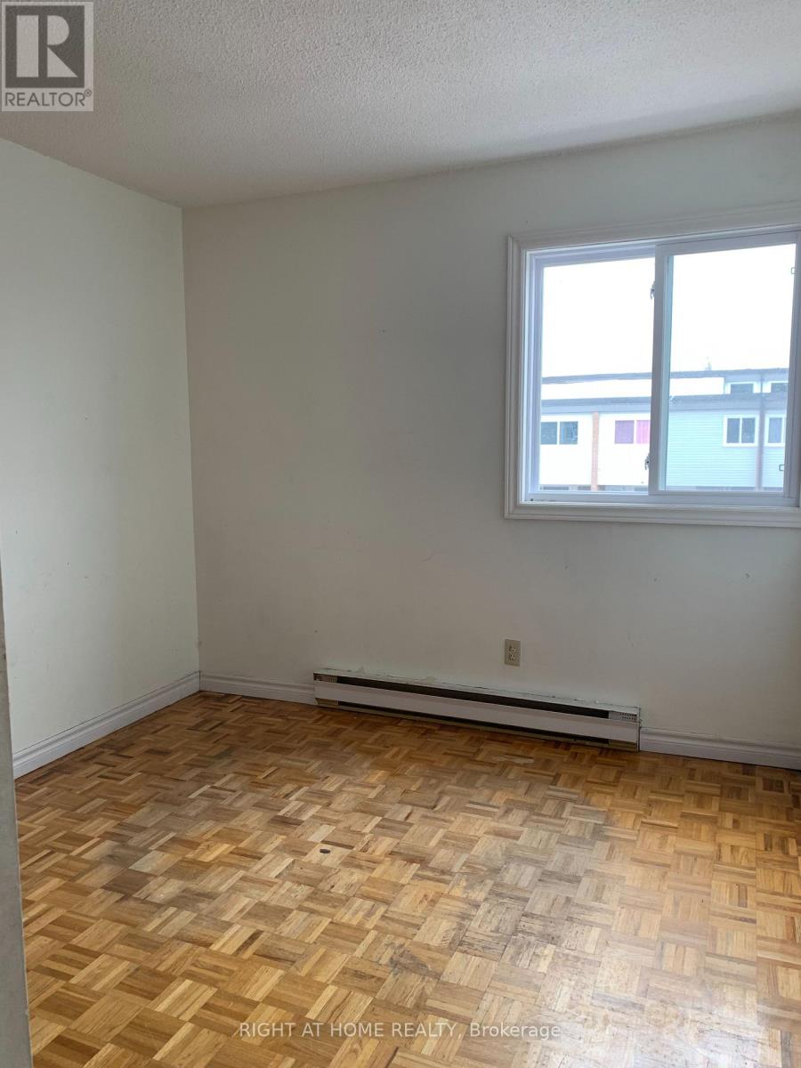 129 Milestone Crescent, Aurora, Ontario  L4G 3M2 - Photo 9 - N12593136