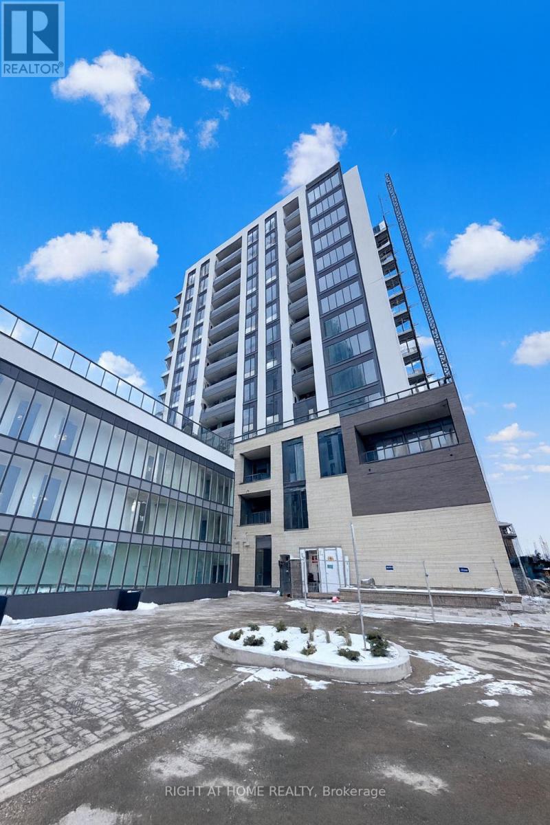 705 Davis Drive, Newmarket, Ontario  L3Y 0J1 - Photo 2 - N12593158