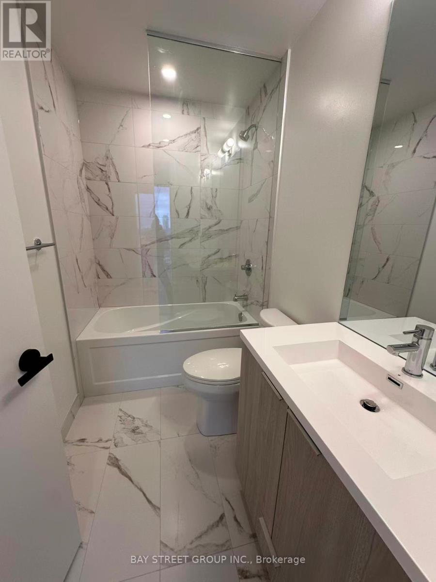 3209 - 8 Interchange Way, Vaughan, Ontario  L4K 0R2 - Photo 9 - N12593172