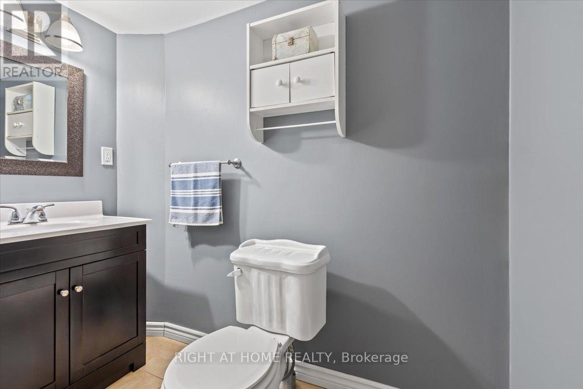 84 Trevino Circle, Barrie, Ontario L4M 6T8 - Photo 20 - S12593118