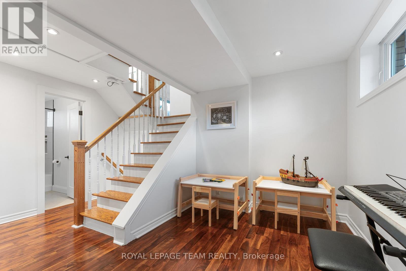 62 Crystal Beach Drive, Ottawa, Ontario K2H 5N1 - Photo 35 - X12586752