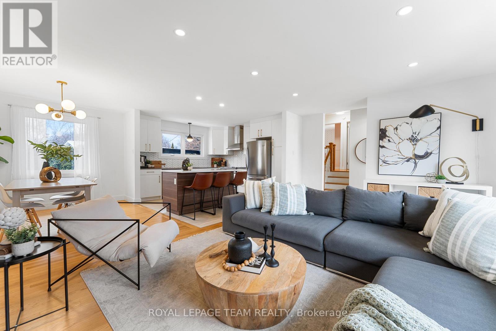 62 Crystal Beach Drive, Ottawa, Ontario K2H 5N1 - Photo 8 - X12586752