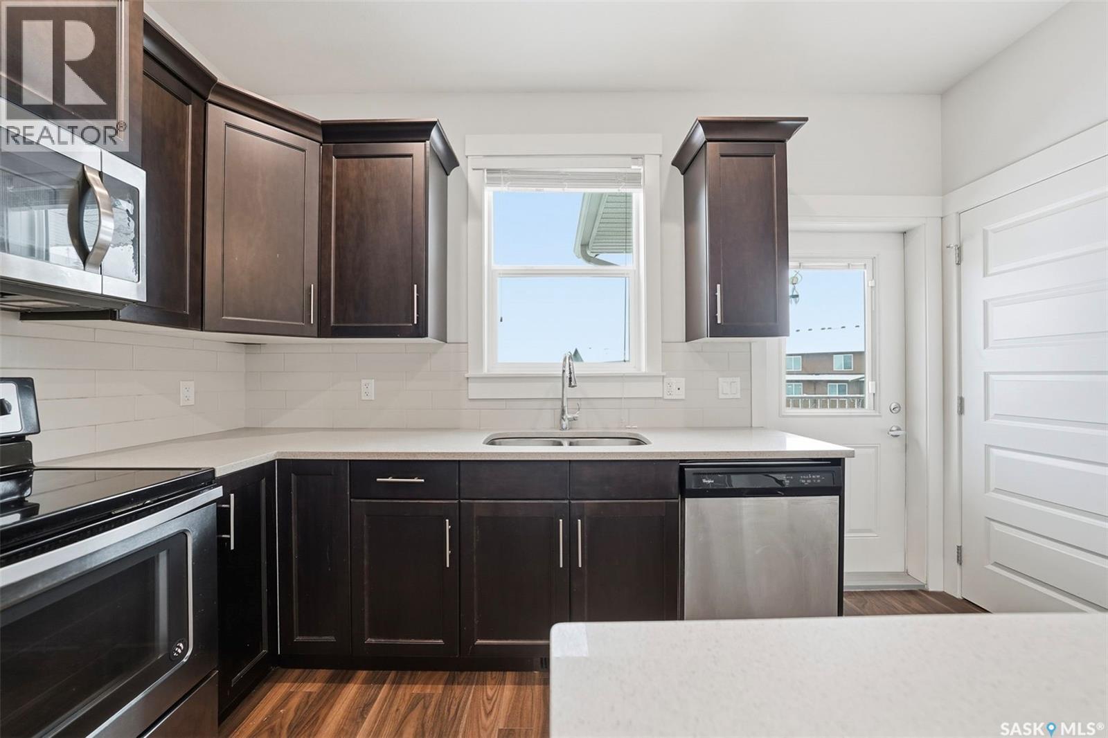 8 900 St Andrews Lane, Warman, Saskatchewan  S0K 4S4 - Photo 5 - SK025039