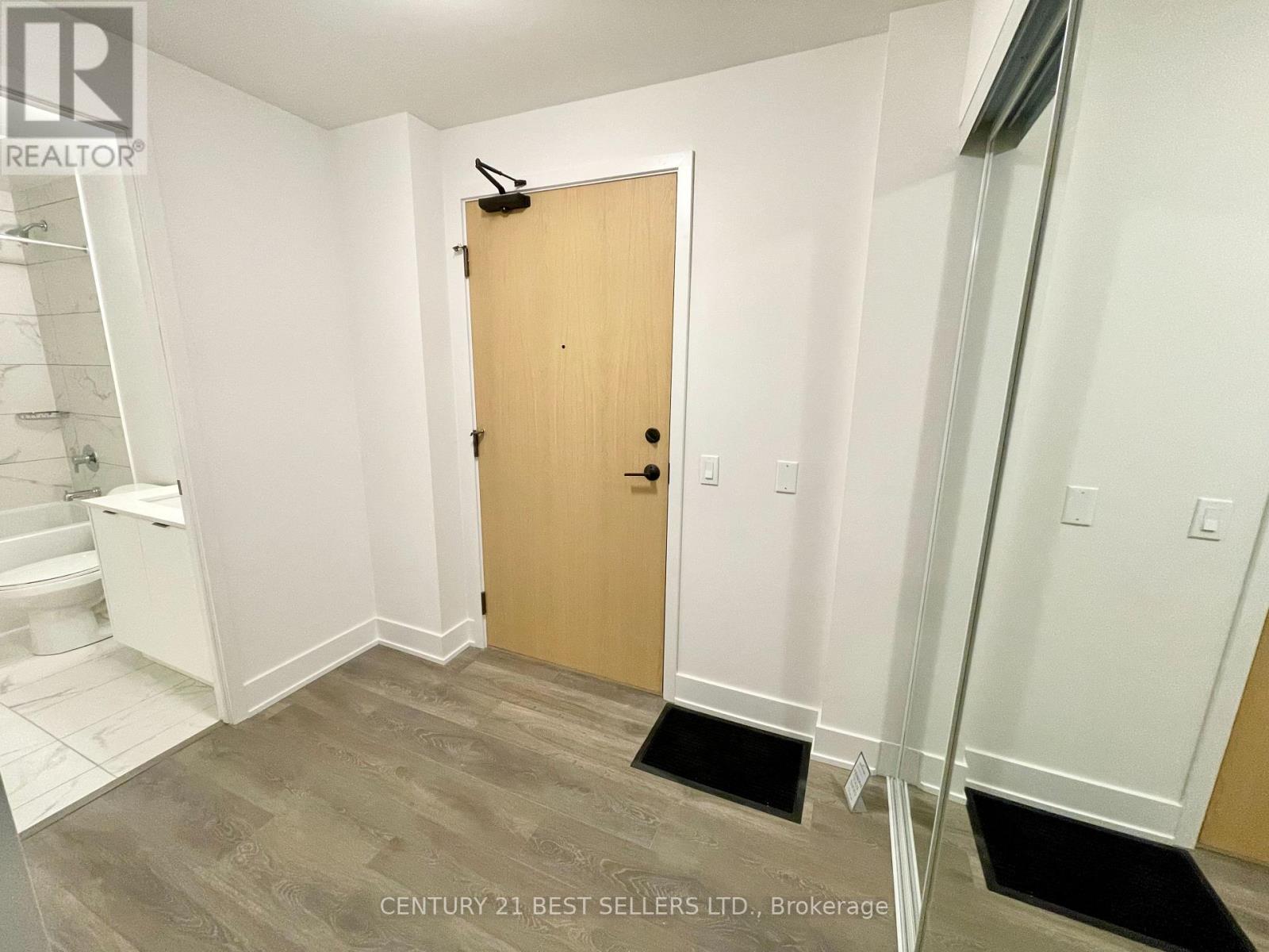 1906 - 202 Burnhamthorpe Road E, Mississauga, Ontario  L5A 4L4 - Photo 25 - W12593138