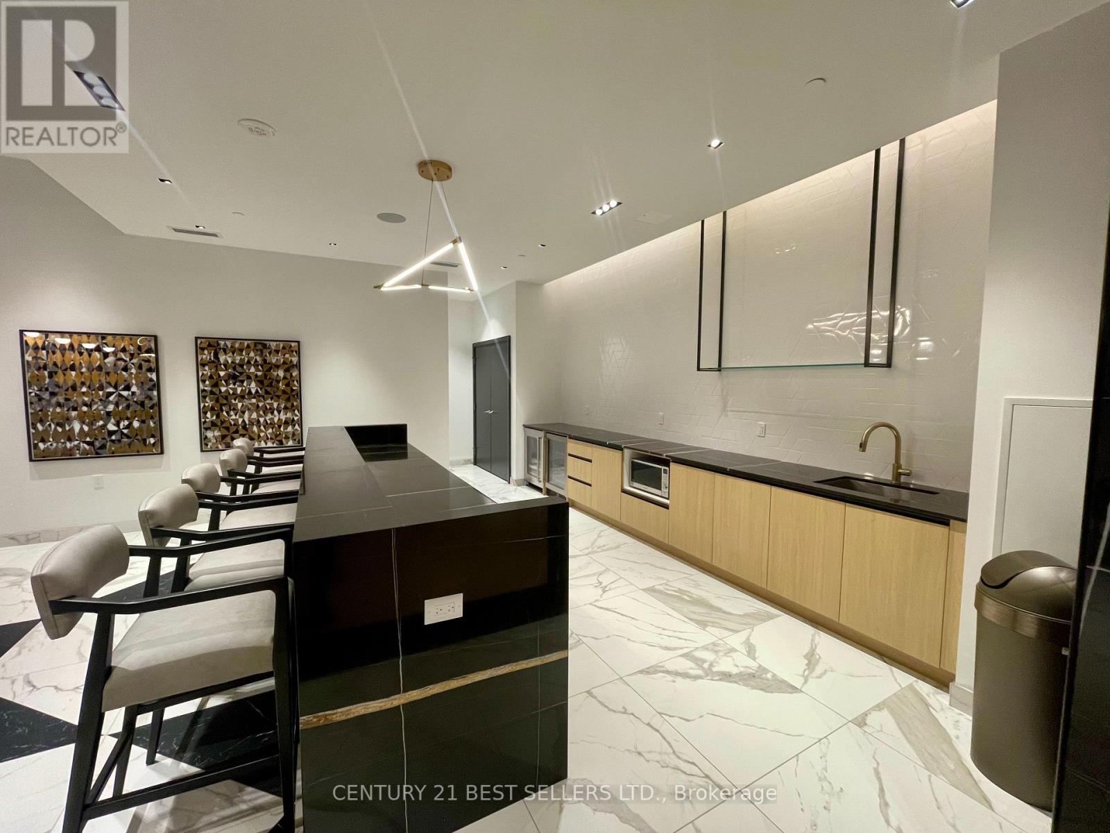 1906 - 202 Burnhamthorpe Road E, Mississauga, Ontario  L5A 4L4 - Photo 38 - W12593138