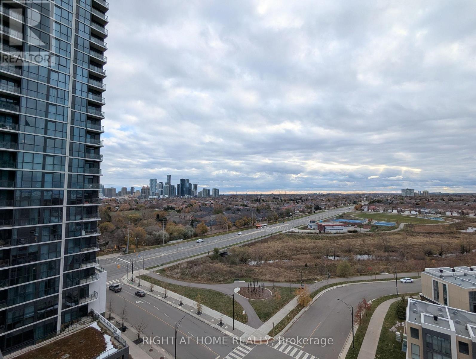 1007 - 5025 Four Springs Avenue, Mississauga, Ontario  L5R 0G5 - Photo 15 - W12593142
