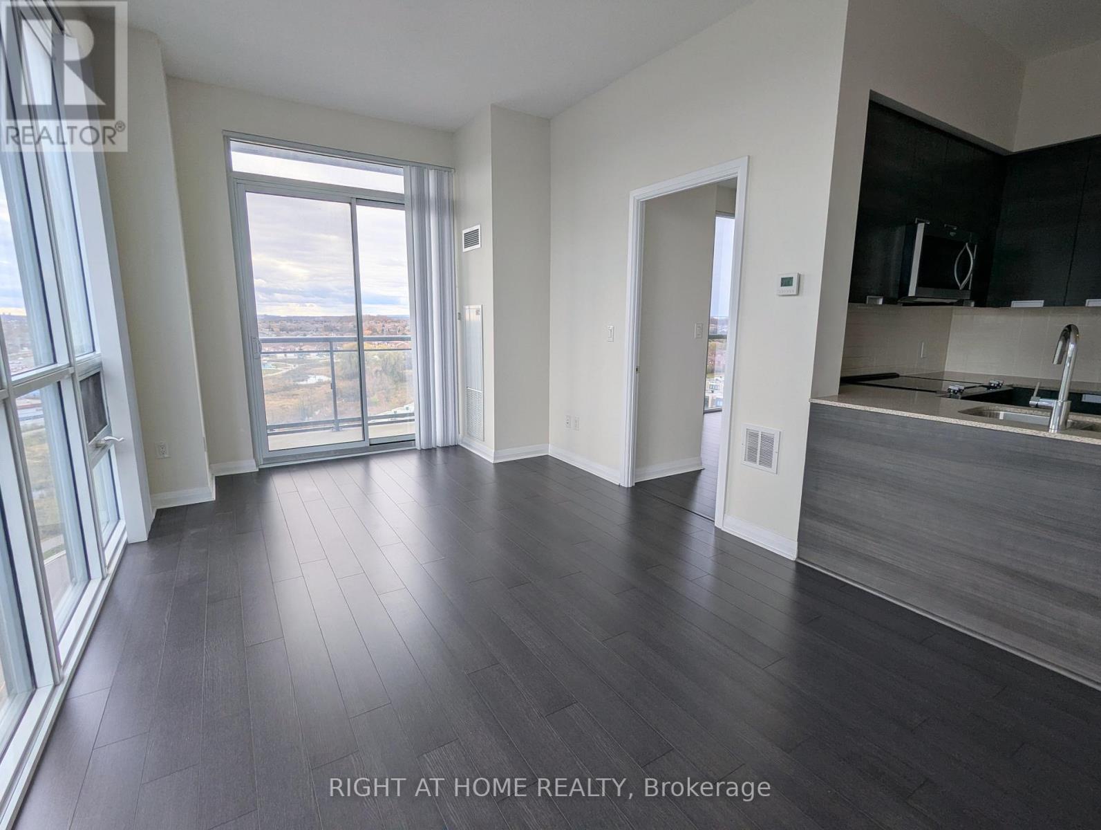 1007 - 5025 Four Springs Avenue, Mississauga, Ontario  L5R 0G5 - Photo 3 - W12593142