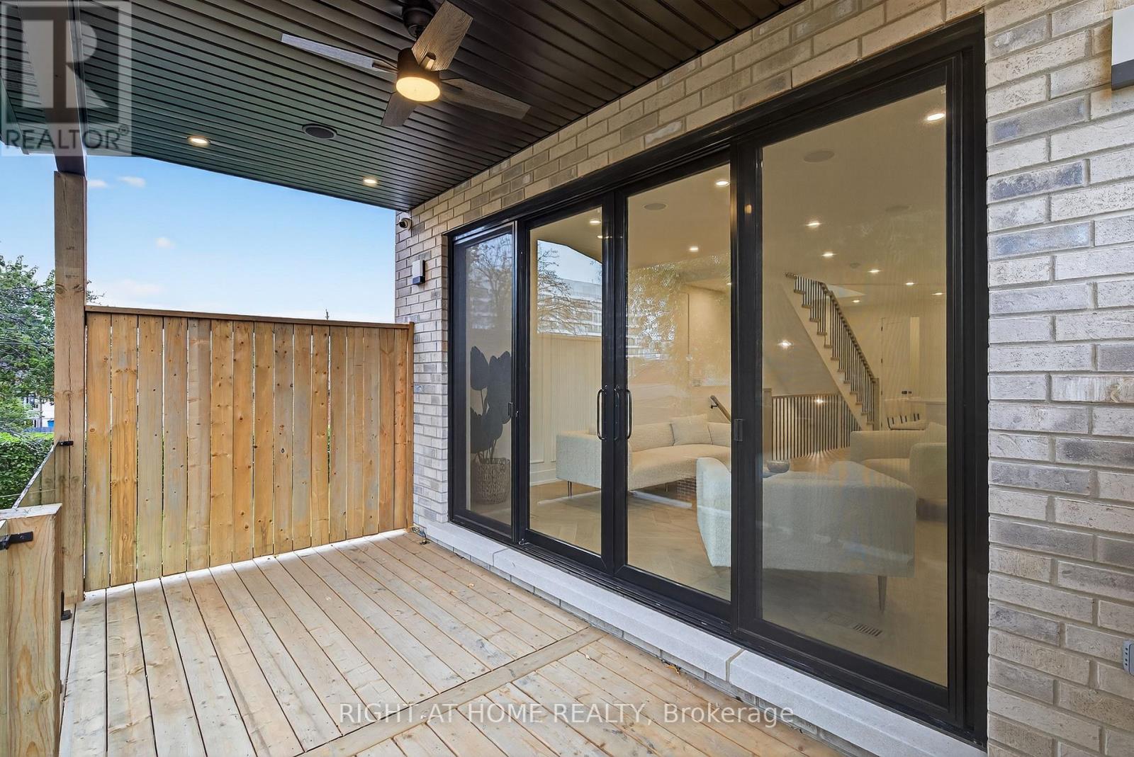 15a Rosemeade Avenue, Toronto, Ontario  M8Y 3A2 - Photo 35 - W12593146