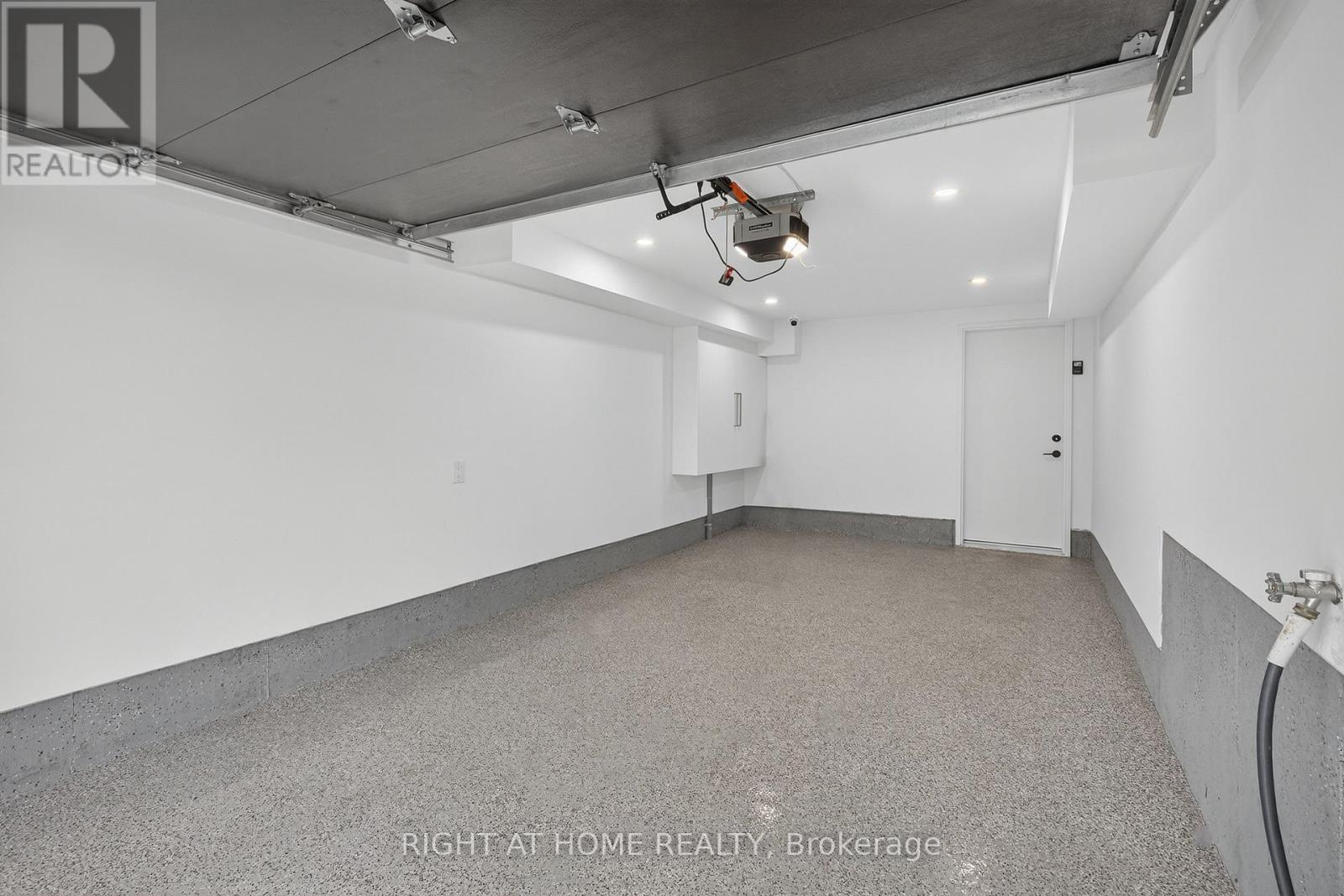 15a Rosemeade Avenue, Toronto, Ontario  M8Y 3A2 - Photo 37 - W12593146