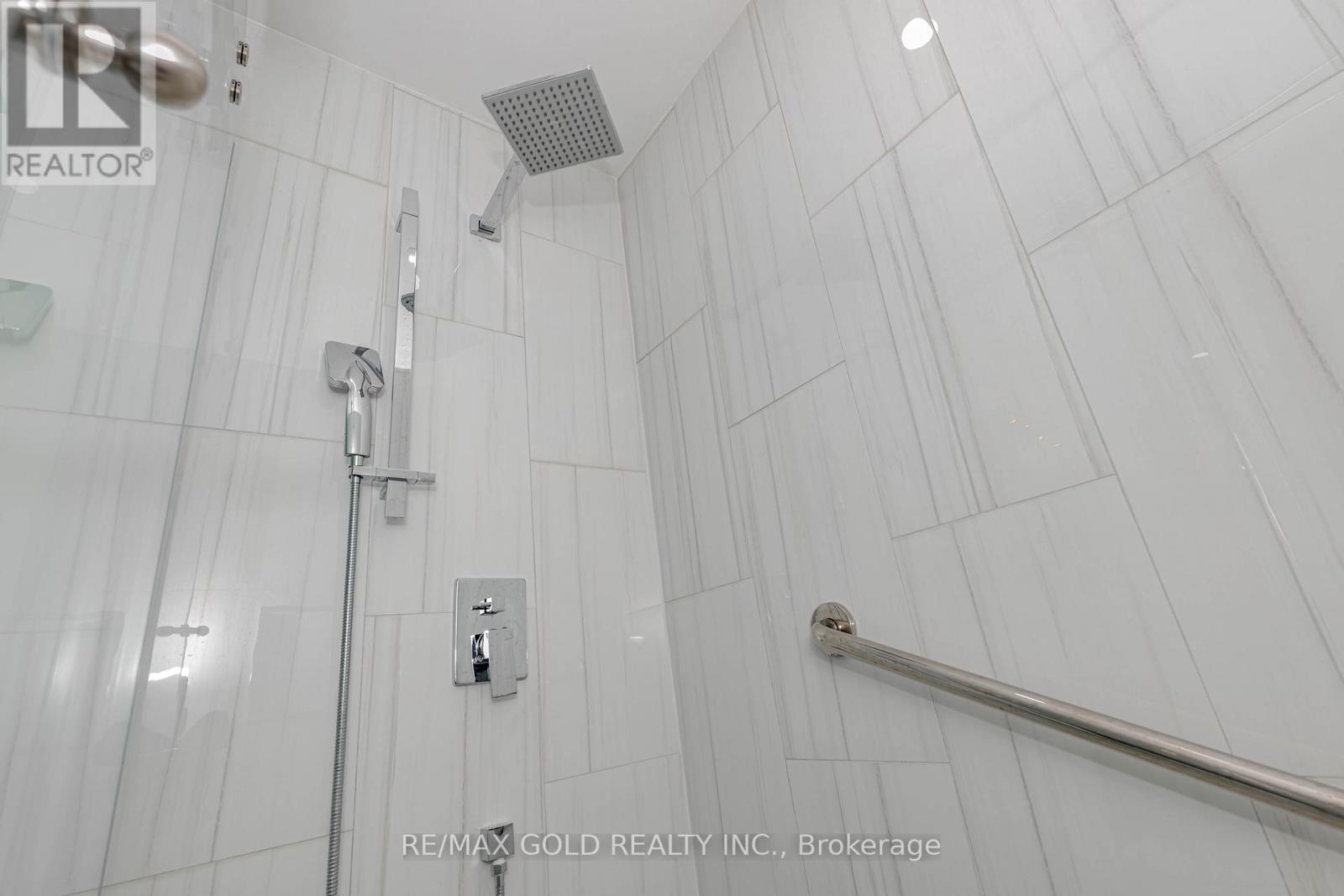 7399 Terragar Boulevard, Mississauga, Ontario  L5N 8G7 - Photo 31 - W12593160