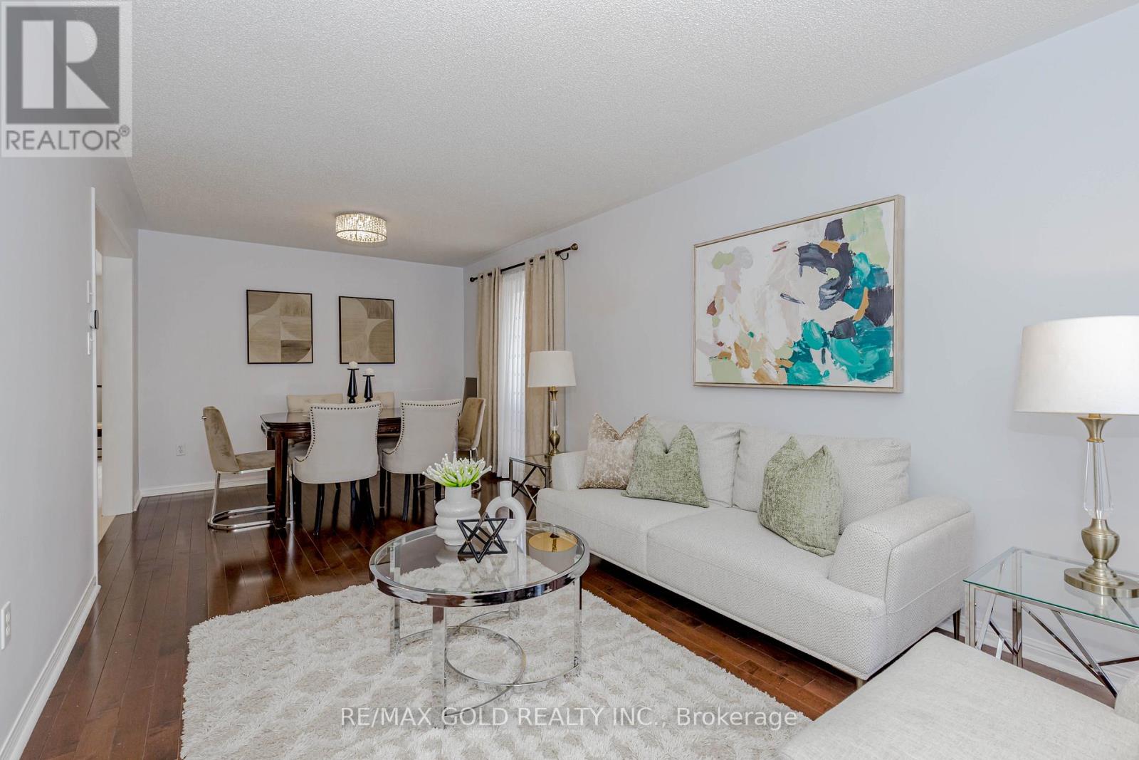 7399 Terragar Boulevard, Mississauga, Ontario  L5N 8G7 - Photo 4 - W12593160