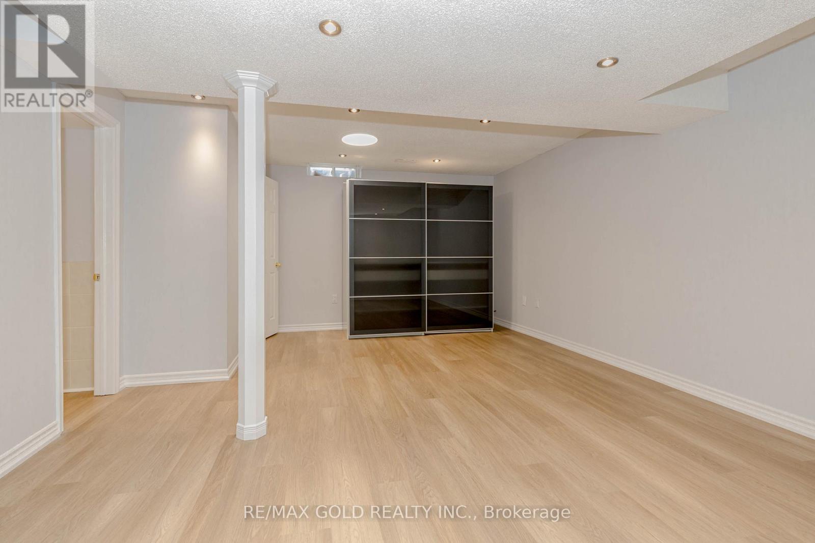 7399 Terragar Boulevard, Mississauga, Ontario  L5N 8G7 - Photo 43 - W12593160