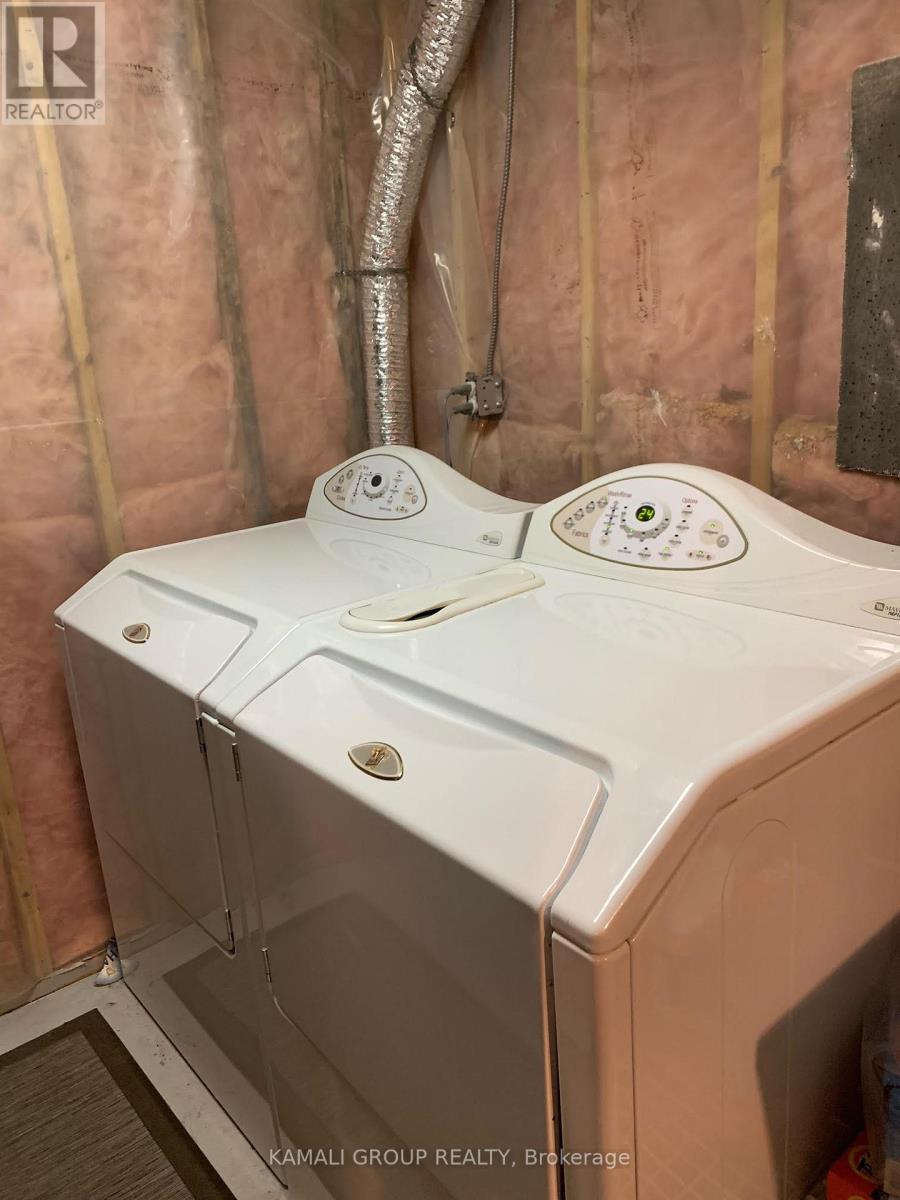 Bsmt - 175 Estate Garden Drive, Richmond Hill, Ontario L4E 3X9 - Photo 12 - N12573402