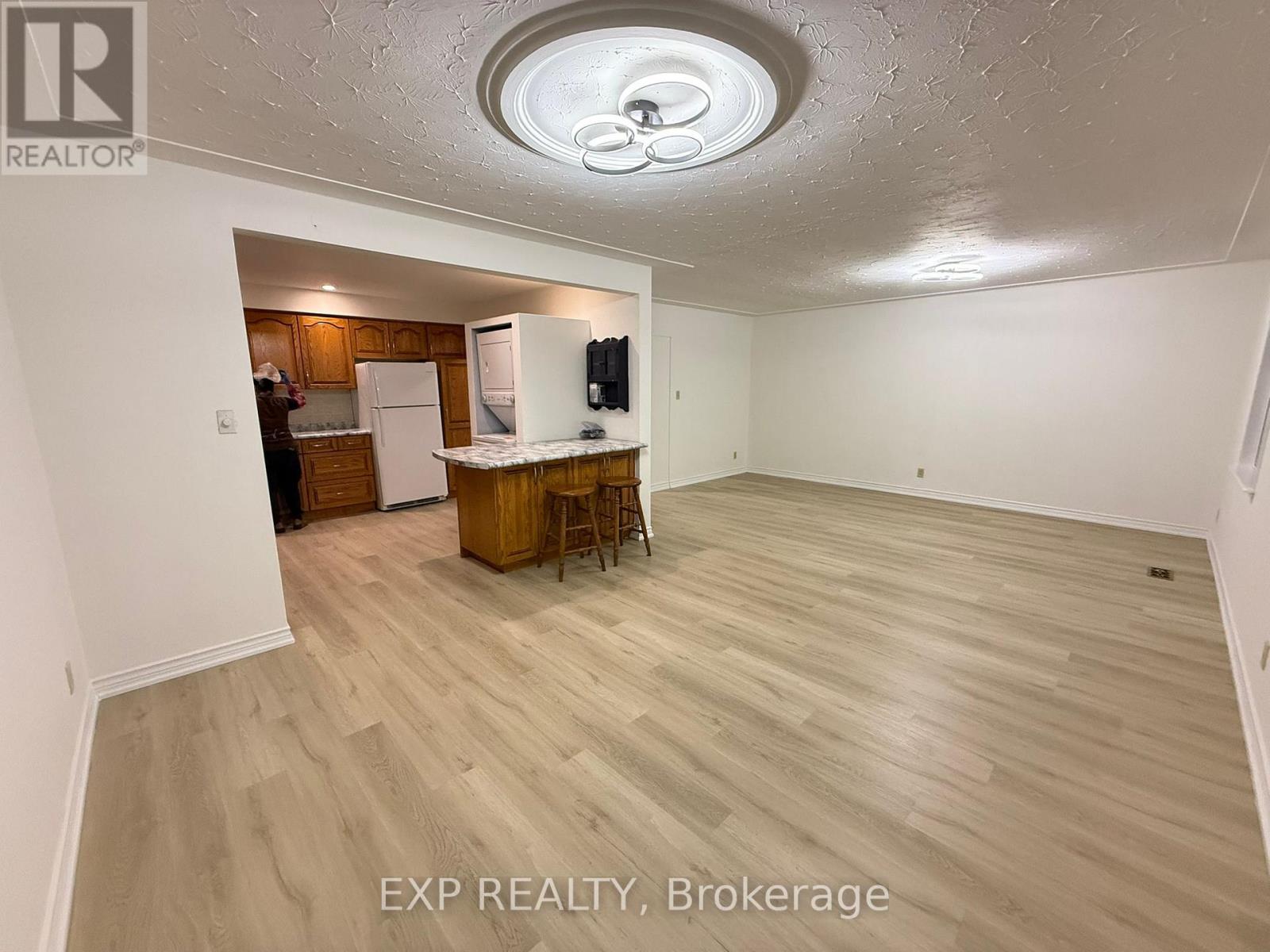 47 Reiner Crescent, Wellesley, Ontario  N0B 2T0 - Photo 2 - X12593122