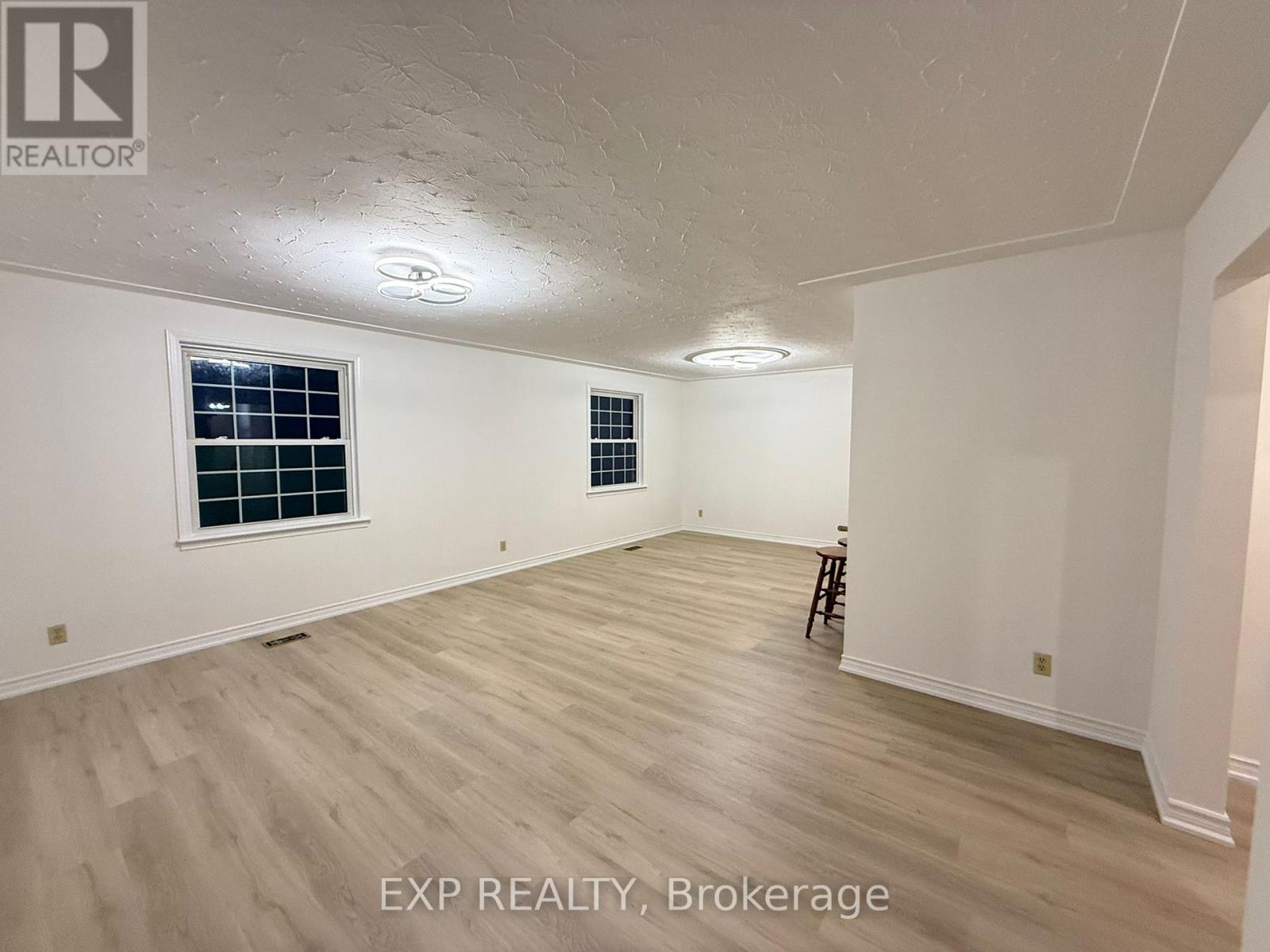 47 Reiner Crescent, Wellesley, Ontario  N0B 2T0 - Photo 3 - X12593122