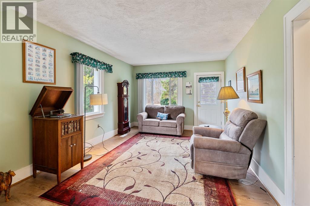 4585 Concession Rd 4 S, Amherstburg, Ontario N9V 2Y8 - Photo 6 - 25030901