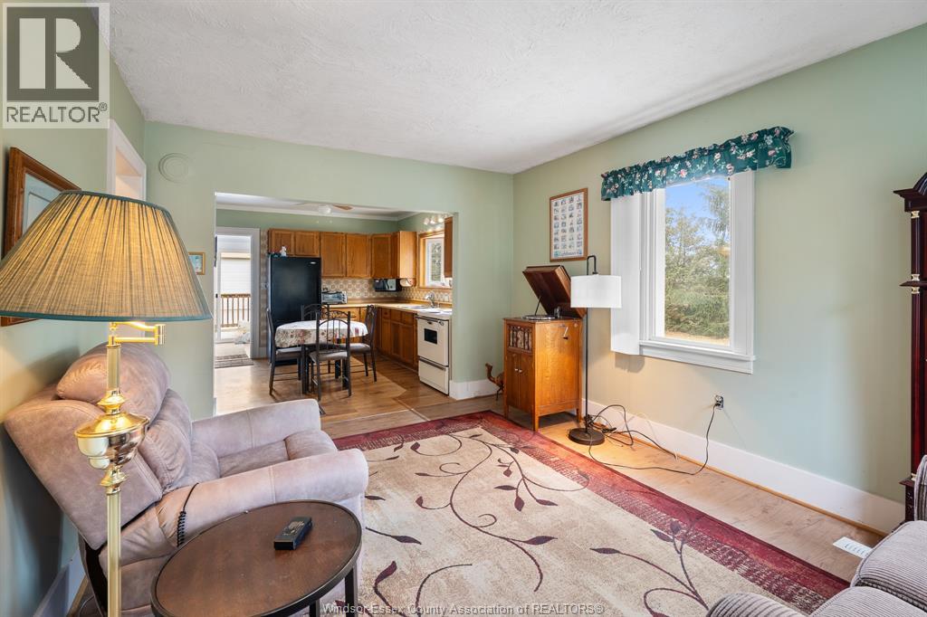 4585 Concession Rd 4 S, Amherstburg, Ontario N9V 2Y8 - Photo 8 - 25030901