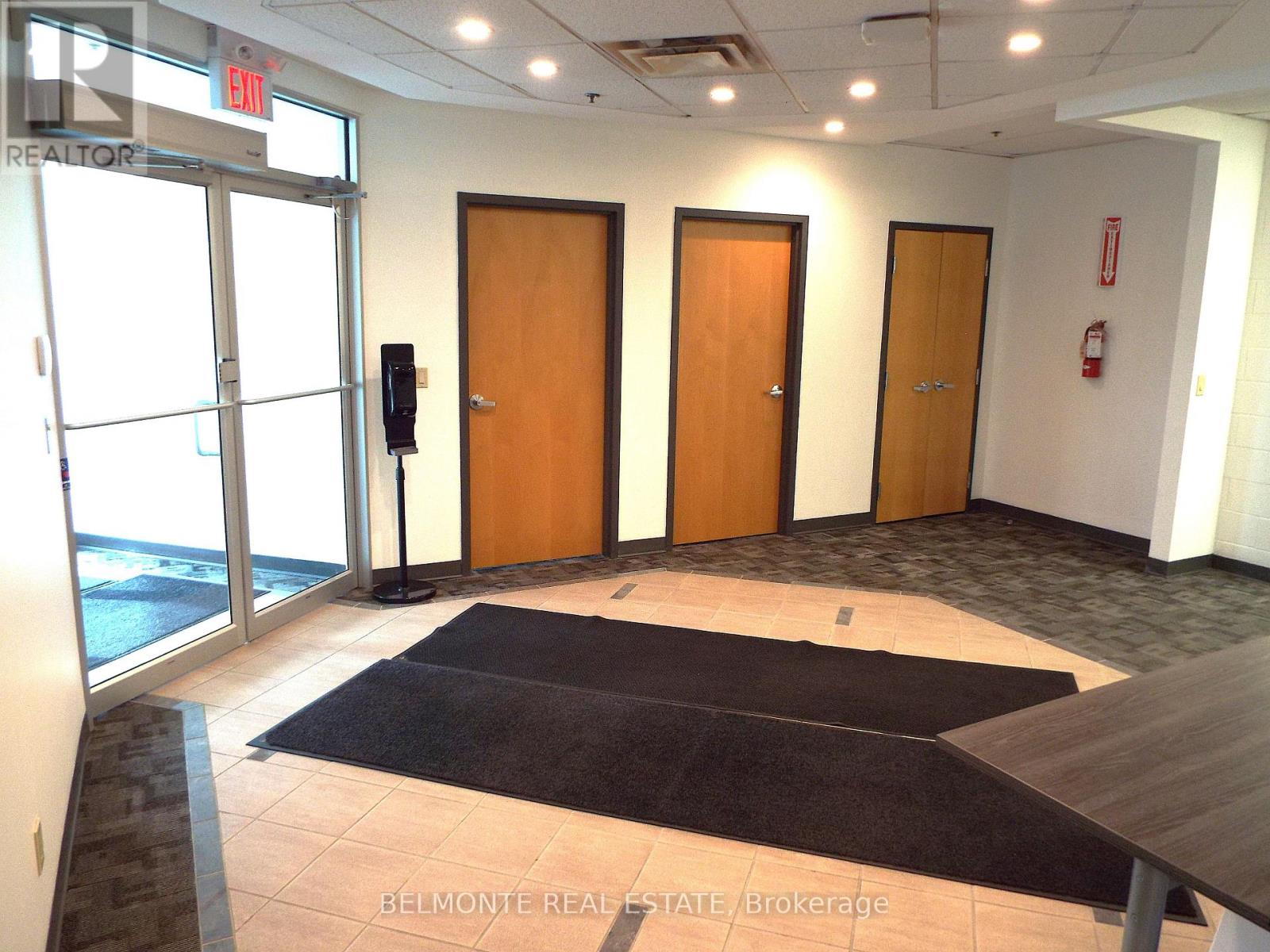 101 - 250 Water Street, Whitby, Ontario  L1N 0G5 - Photo 3 - E12593206