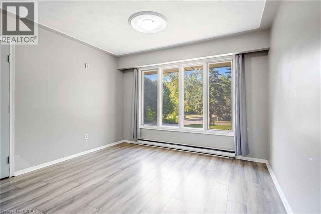 10 Harris Avenue, Brantford, Ontario N3R 2E9 - Photo 12 - 40769795