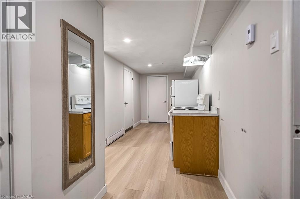 10 Harris Avenue, Brantford, Ontario N3R 2E9 - Photo 33 - 40769795