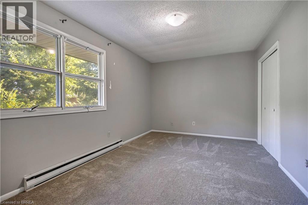 10 Harris Avenue, Brantford, Ontario  N3R 2E9 - Photo 8 - 40769803