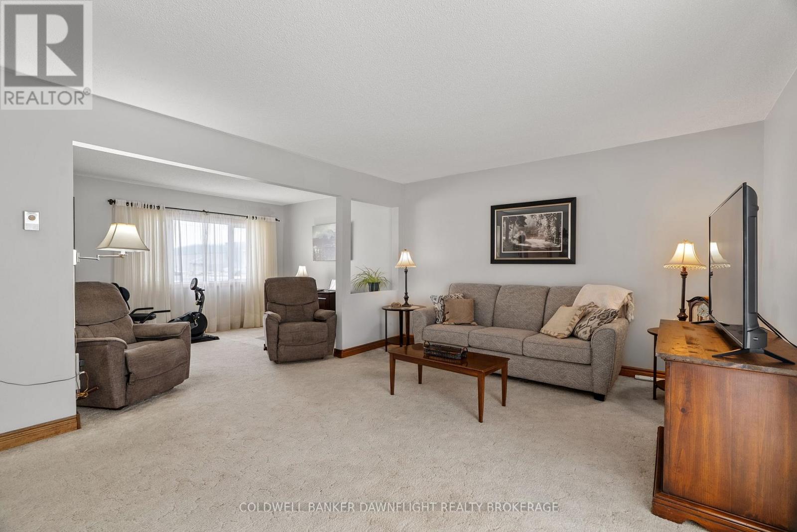 164 Oxford Street W, Bluewater, Ontario N0M 1X0 - Photo 15 - X12593260