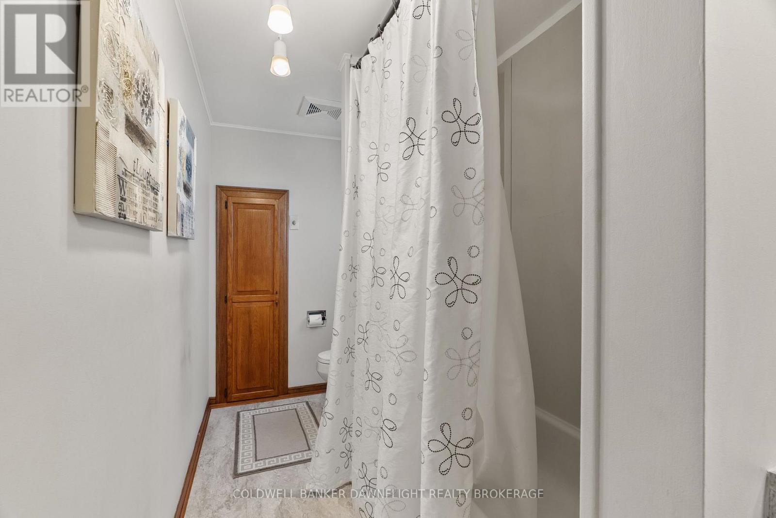 164 Oxford Street W, Bluewater, Ontario N0M 1X0 - Photo 36 - X12593260