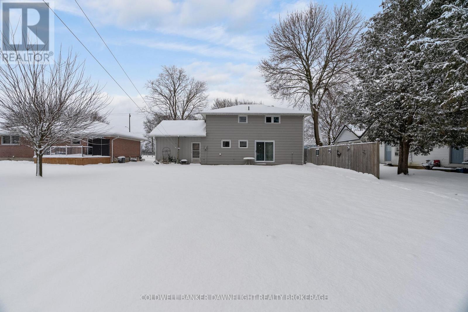 164 Oxford Street W, Bluewater, Ontario N0M 1X0 - Photo 41 - X12593260