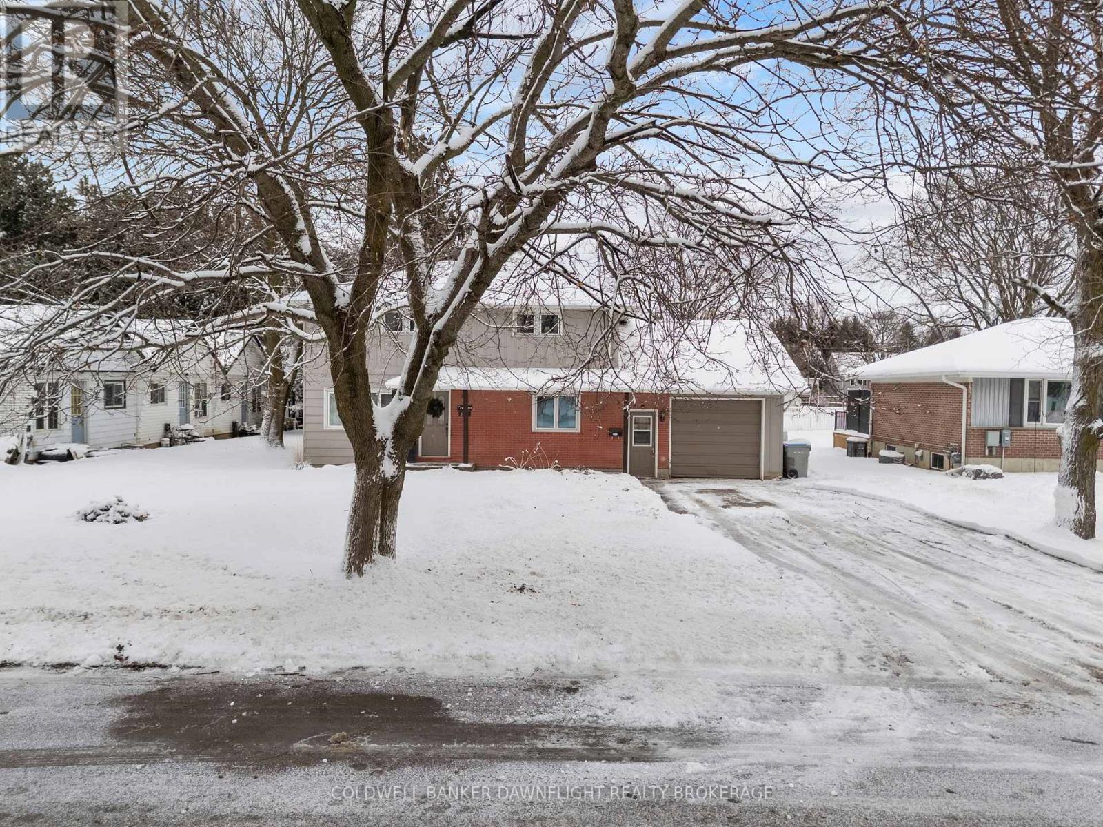 164 Oxford Street W, Bluewater, Ontario N0M 1X0 - Photo 43 - X12593260