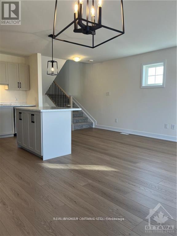 87 Staples Boulevard, Smiths Falls, Ontario K7A 0B8 - Photo 4 - X12593262