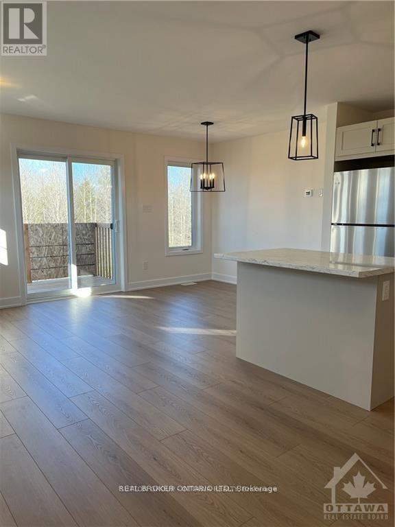 87 Staples Boulevard, Smiths Falls, Ontario K7A 0B8 - Photo 8 - X12593262